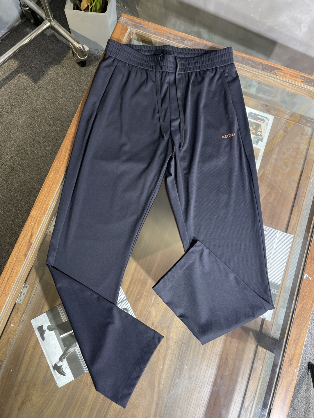 NO:152301,K7010 spring and summer new Jenia casual business straight trousers, custom-made hardware zipper in pocket, small letters, navy blue M-XXXL, zegna, alexander wang19860909K7010 春夏新款杰尼亚休闲商务直筒长裤,口袋定制五金拉链,字母小标,藏青色M-XXXL,,zegna,alexander wang,Men's clothing