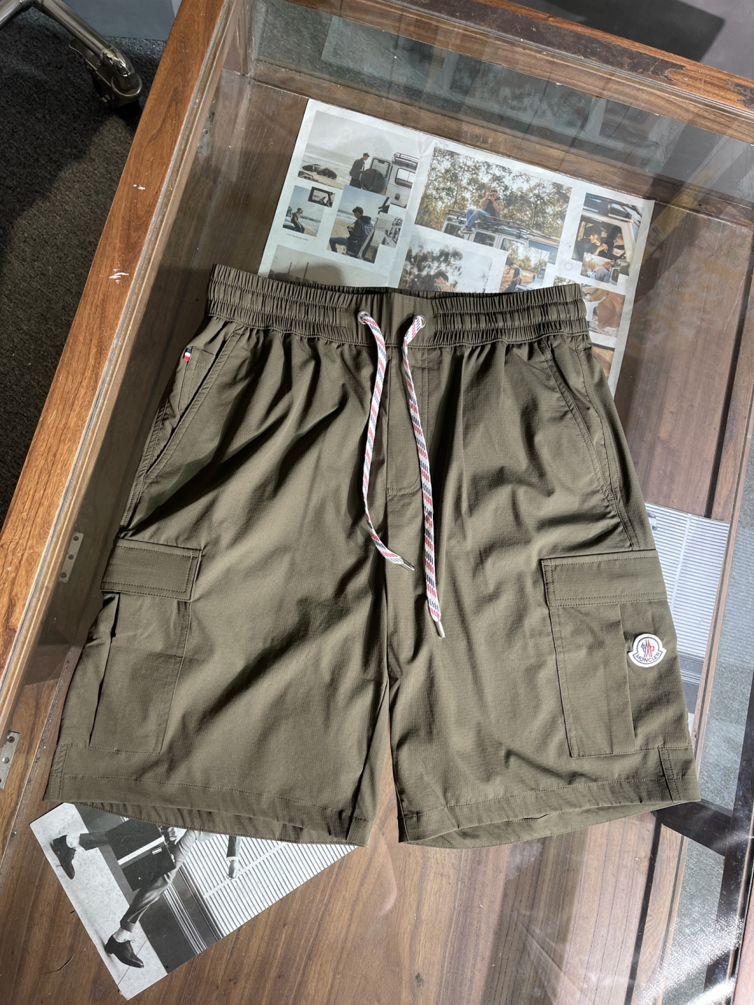 NO:155544,K8248 Spring and summer new style of masked casual work shorts, side pockets with classic small labels, black ML gray green M-XXXL, Moncler, shorts, alexander wang19860909K8248 春夏新款蒙口休闲工装短裤,侧口袋搭配经典小标,黑色ML灰色绿色M-XXXL,,Moncler,shorts,alexander wang,Men's clothing