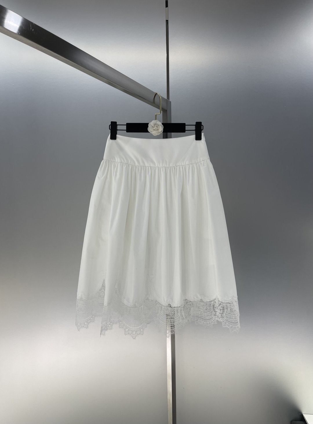 High Quality Women’s Clothes: 2025 Fashion Trends for Small Crowds - 图片 5