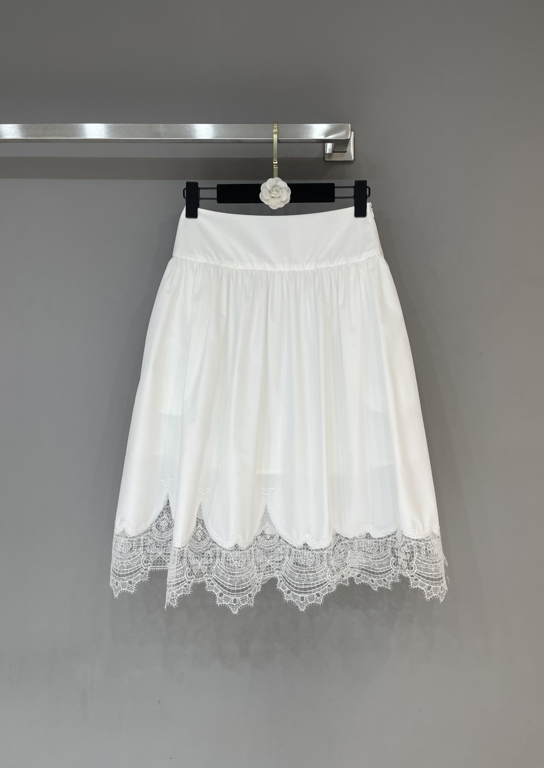 High Quality Women’s Clothes: 2025 Fashion Trends for Small Crowds - 图片 6
