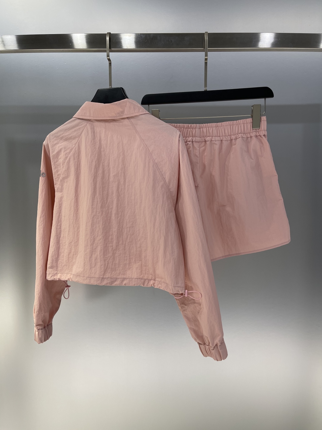 “High-Quality Waterproof Nylon Women’s Suit with Multiple Styles Available” - 图片 6