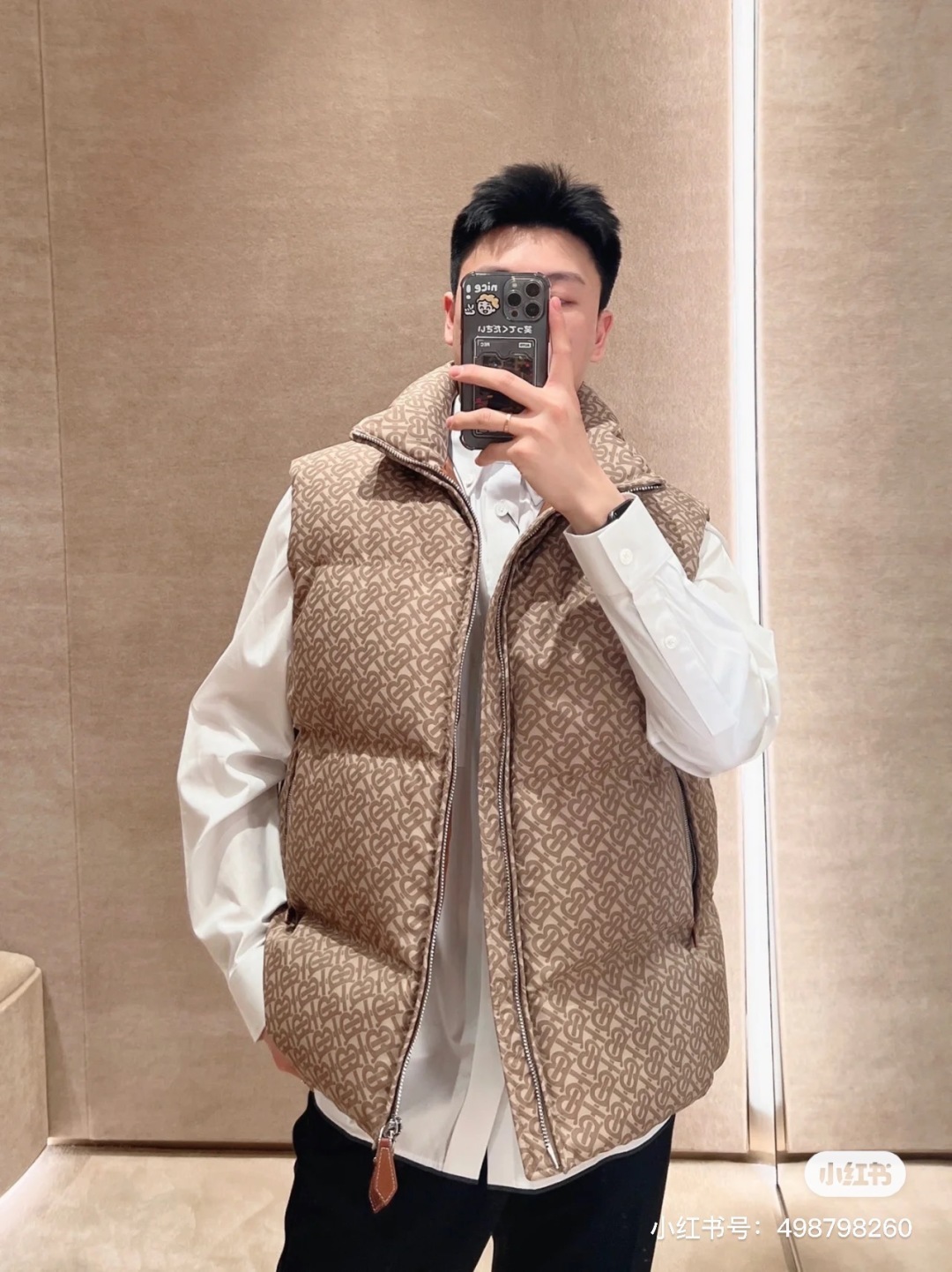 BUR 王炸B家提花款马甲羽绒服,专柜同步在售,柜柜售15900,贸易公司渠道订单,真正唯一可以做代购级