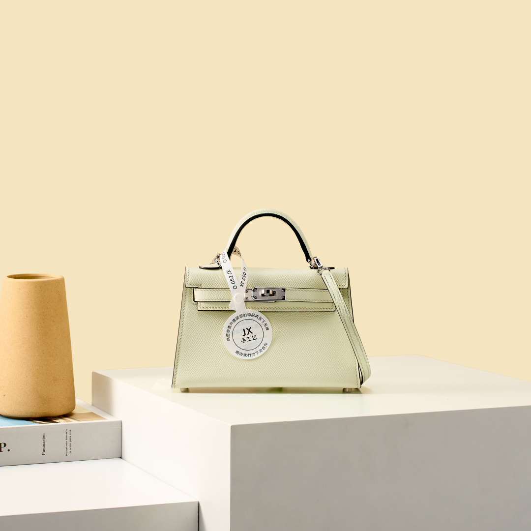 NO:919555,JX Mini Kelly 19cm Bubble Green Craftsman Code: 052 JX Handmade Wax Thread Sewing Pure Steel Hardware, Hermes, Hermes,19860909JX 迷你Kelly 19cm 气泡绿 工匠码:052 JX 手工蜡线缝制 纯钢五金,爱马仕,hermes,Hermes,,Bag