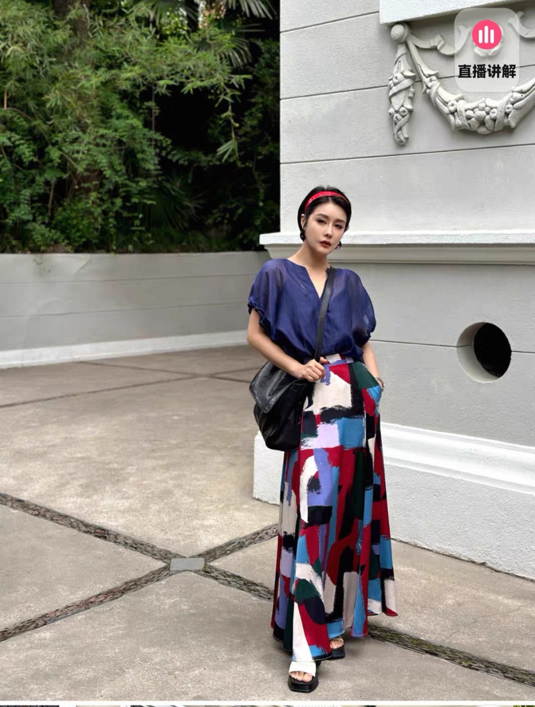 High-Quality Women’s Suit Set: White and Blue Shirts, Red and Blue Suit, Various Sizes - 图片 1