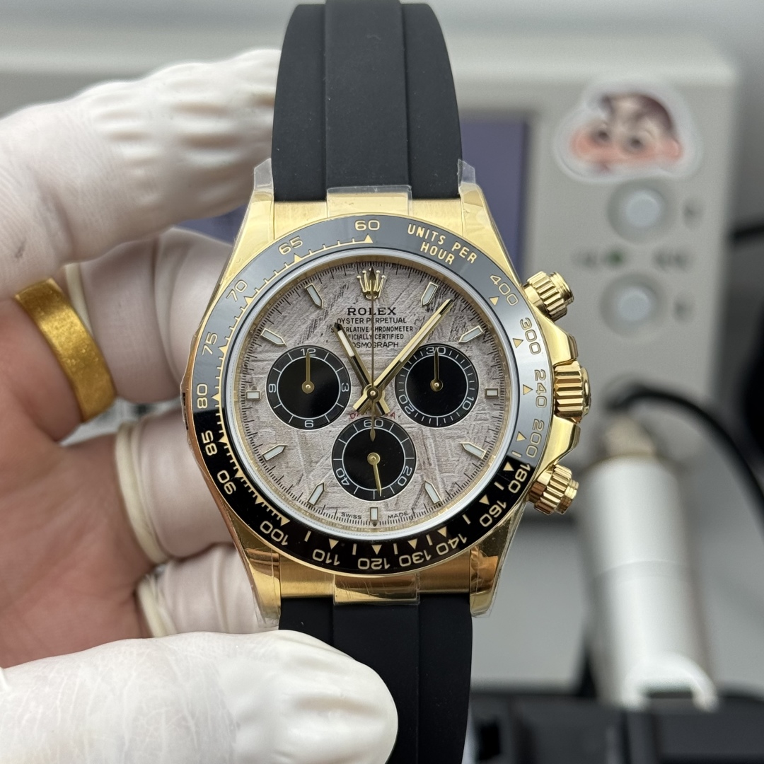 『N+ Factory迪通拿』V2，约155克配重版陨石面，一体4131机。