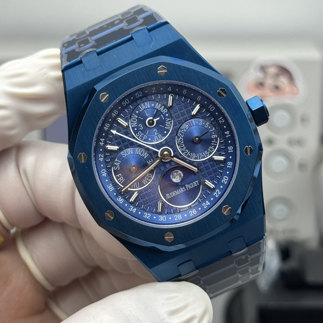 NO:532252,BBS Royal Oak Multi-function Perpetual Calendar/Blue Steel 41M/Thickness 11.4/Equipped with Cal5134 movement.,19860909BBS皇家橡树多功能万年历/蓝钢41M/厚度11.4/搭载cal5134机芯.,,Watch