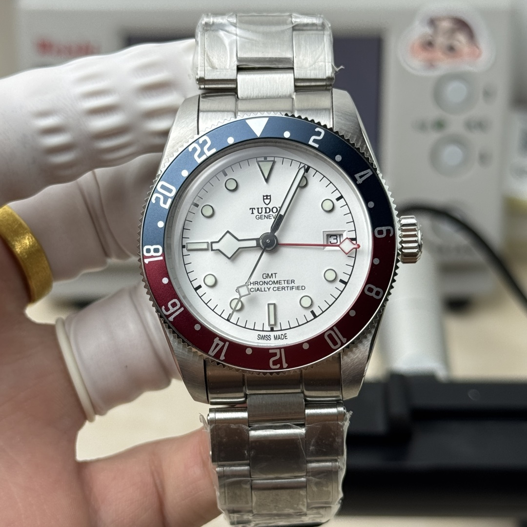 튜더 블랙베이 GMT 코크 베젤 41mm ZF 공장 2836 오토매틱 남성 시계 레플리카 45600