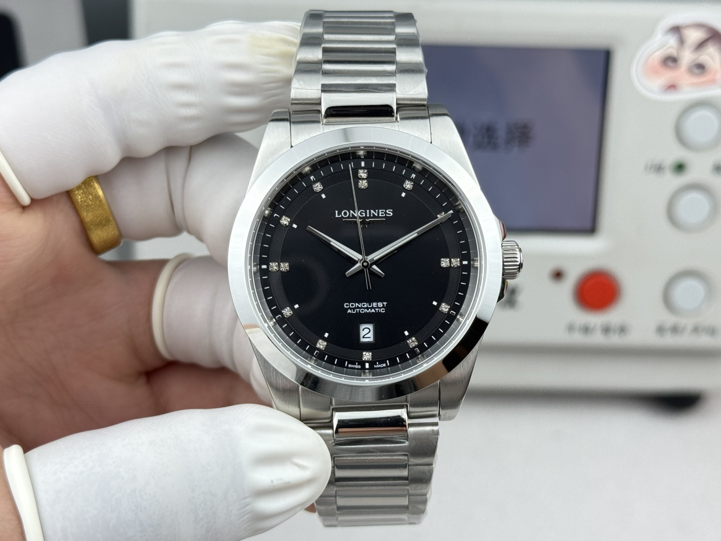 NO:741689,Highly recommended elegantly renovated Longines men's watch | 2 new products first launched Longines Concas Joyous Series Elegant silver/classic black/versatile green/deep blue Original mold opening 1:1, 41mm size 316 stainless steel material, CNC precision craftsmanship brushed and polished Use of precision grinding movement 2824 2892 two movements available New plastic-sealed original machine Additional scale luminous function  Equipped with a sapphire glass mirror, it is ultra-clear and scratch-resistant and does not bluish. The folding clasp is decorated with the brand logo and has exquisite craftsmanship and clear lines. Sunshine sports an elegant business style, suitable for daily wear, and can be easily managed during workplace commuting and parties.,longines19860909强力推荐优雅焕新浪琴男士手表｜2新品首推 浪琴康卡斯悦动系列 优雅银/经典黑/百搭绿/深邃蓝 原版开模1:1,对版41mm尺寸316精钢材质,CNC精工艺打造拉丝抛光处理过  采用了精磨机芯2824 2892两种机芯可选  全新塑封原装机 附加刻度夜光功能 装配蓝宝石玻璃镜面,超清防刮不泛青 折叠式表扣饰以品牌标志工艺细腻纹路清晰 阳光运动兼具优雅商务风格,适合日常佩戴,职场通勤和聚会轻松驾驭,,longines,Watch