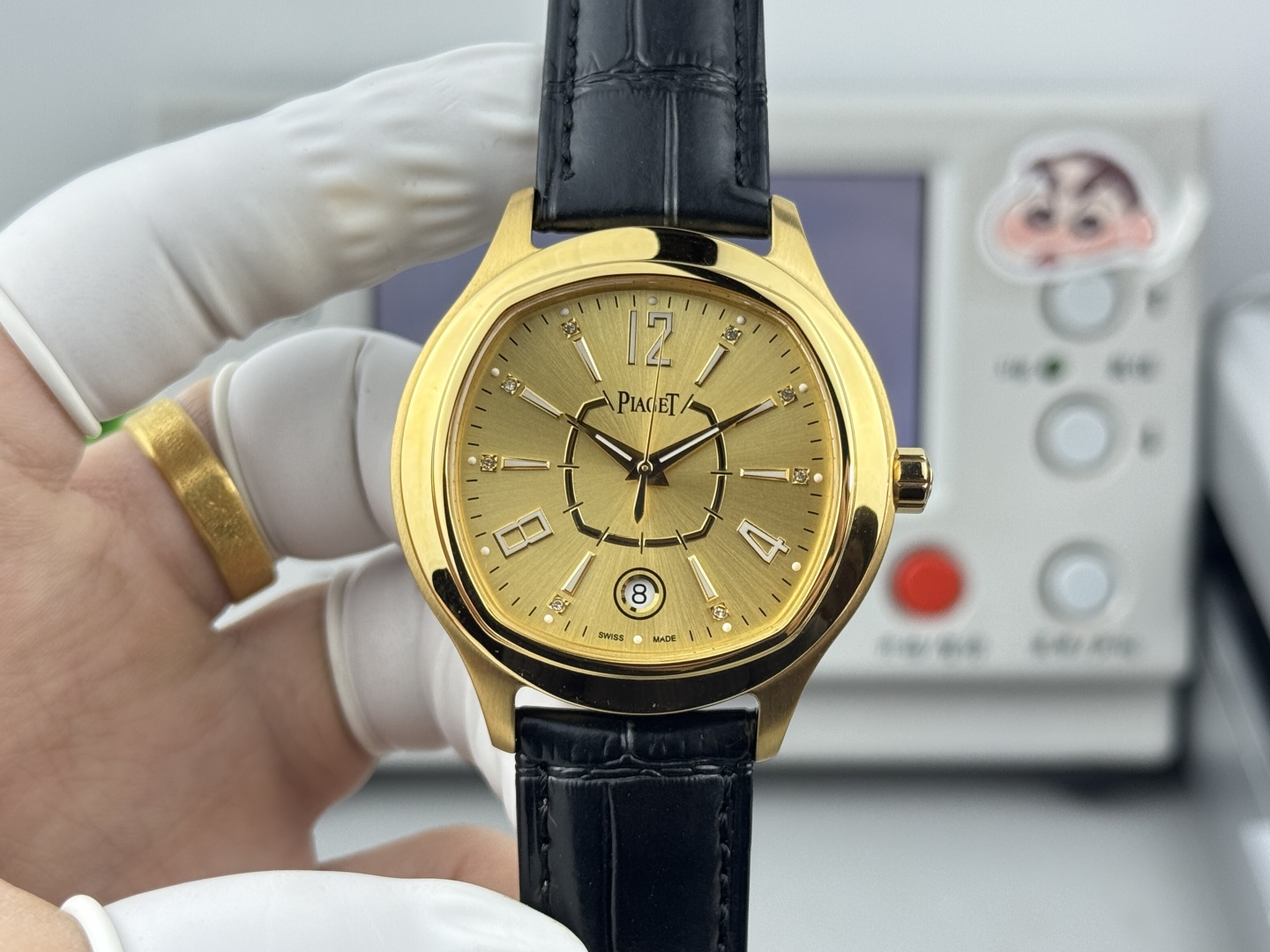 NO:741684,Latest launch of men's model' hot-selling model! Square case - launching a new face - more chic - more stylish - classic Brand Piaget (Founder, Excellent and Exquisite) best-selling model Type Exquisite men's watch (excellent) Will sell if you repurchase Strap genuine cowhide & 316L strap (comfortable) majestic Movement super top mechanical 2824 movement (stable) Material mineral super mirror (wear-resistant) Grand style Infinite desire Special creativity Launched with great reputation  Size: 42mm in diameter, 10mm in thickness. New model on the market! Welcome to reprint!19860909最新推出男士款” 热卖款！方形壳—在推出新面孔—更别致—更有型—经典 品牌伯爵(方正卓绝 精致之作）爆卖款 类型精致款男士腕表（卓越）有转必卖 表带真牛皮&316L表带（舒适）大气磅礴 机芯超顶级机械2824机芯（稳定） 材料矿物质超强镜面（耐磨） 大气风范 无限渴望 特别创意 载誉上市 尺寸直径42mm厚10mm荣誉 新款上市！欢迎转载！,,piaget,cowhide,Watch