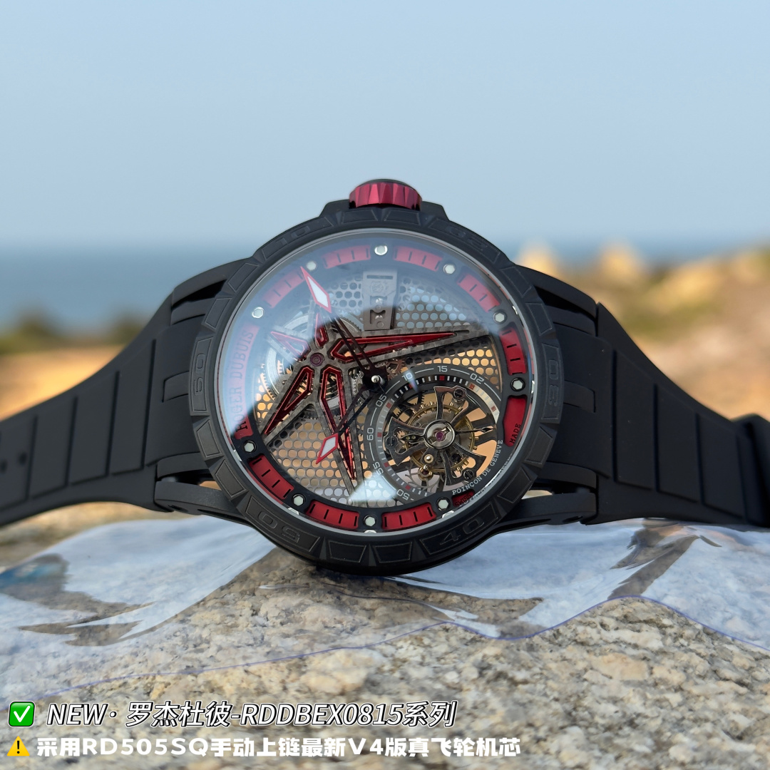 NO:859263,『New factory-NEW  Factory' Roger Dubuis King's Racing Pirelli Single Row Tourbillon# Fully hollow back and high-end models are RDDBEX and RDDBEX0817 watches. This watch has the representative design of the Roger Dubuis brand, star-shaped frame design, Celtic cross-shaped tourbillon  , equipped with a seconds dial and a small second hand, which gives it a more mechanical feel and can be recognized almost at a glance. The case has a diameter of 45mm and a thickness of 13.5mm. It is equipped with Seagull's customized RD505SQ manual winding movement. The upper plywood and fish scale pattern polishing of the movement include various excellent finishings. (Not comparable to other small manufacturers on the market)  Note features 1. The titanium alloy case is synchronized with the original. 2. The integrated tourbillon movement is accurately adjusted in six directions. The energy storage power is up to 60 hours. The main plate and wheel gap of the movement are consistent with the original. Each movement has a unique number (synchronized with the original) 3. The dial uses a hollow dial, luminous scales, and the black DLC-coated titanium alloy seconds dial is printed with a black minute circle and Roger.  Dubuis (Roger Dubuis). The hands are covered with luminous coating, which makes reading simple and clear. 4. The sapphire crystal glass with anti-glare coating (as transparent as the original) 5. The strap is a natural rubber strap imported from Germany, which is highly soft, comfortable to wear, and bright in color. Summary  Whether it is the front or the back, the hollow movement shows incomparable transparency, and the watch is fully ornamental. It is equipped with Seagull's customized RD505SQ manual winding movement, which has stable and accurate travel time. It is an indispensable watch for every watch lover. 'NEW Factory' has achieved new breakthroughs and treats watch lovers with 'heart'!  ,,roger vivier19860909『新厂-NEW Factory』罗杰杜彼王者竞速倍耐力单行陀飞轮#全镂空背透高级感型号分别RDDBEX、RDDBEX0817腕表,这款腕表极具罗杰杜彼品牌代表性的设计,星型的框架设计,凯尔特十字架形陀飞轮,配有秒盘和小秒针,更显机械感,几乎一眼就可识别.表壳直径45mm,厚度13.5毫米,搭载海鸥定制RD505SQ手动上链机芯,机芯上夹板与鱼鳞纹打磨在内的各种超卓精修.（非市面其他小厂可比） 注特点 1.表壳钛合金表壳与原装同步. 2.机芯一体陀飞轮机芯以六方位精准调校.储能动力长达60小时,机芯的主夹板和轮隙与原装一致,每款机芯都有一个独特的编号（同步原装） 3.表盘采用了镂空表盘,夜光刻度,黑色DLC涂层钛合金的秒盘印有黑色分钟圈和Roger Dubuis（罗杰杜彼）字样.指针覆有夜光涂层,读时简单明了. 4.表镜带防眩目涂层的蓝宝石水晶玻璃表镜（与原装一样通透） 5.表带德国进口天然橡胶表带,柔软度高,佩戴舒适,色泽鲜艳. 总结 无论是正面还是背面,镂空机芯都展现出无比的通透,另腕表观赏性十足.搭载海鸥定制RD505SQ手动上链机芯,走时稳定精准,是每一个爱表者不可缺少的一枚腕表. 『新厂-NEW Factory』实现新突破,用“心”对待腕表爱好者！,,roger vivier,Watch