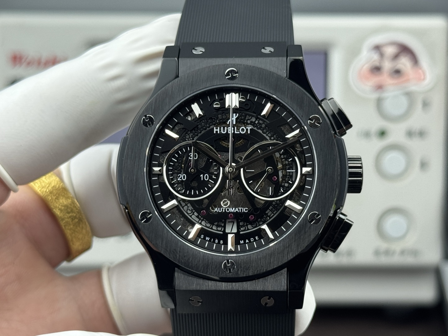 NO:765438,(Real photo) The upgraded version of the Hublot CLASSIC FUSION series has a diameter of 45mm, a case of 316L stainless steel, wear-resistant sapphire glass, and Swarovski diamond inlay. It is equipped with an imported multifunctional chronograph movement, which restores all the original functions and resonates in different time and space, such as paintings, music, and timepieces. The unique HUBLOT is best suited for a unique, classic fusion chronograph watch.,,swarovski19860909（实拍图）升级版宇舶hublot恒宝表经典融合CLASSIC FUSION系列,直径45mm,表壳316L精钢,耐磨蓝宝石玻璃,施华洛世奇钻石镶嵌,进口搭载进口多巧能计时机芯,还原原装所有功能,在不同的时空共鸣,如绘画,如音乐,如时计,独一无二的HUBLOT最配独一无二的他,经典融合计时腕表.,,swarovski,Watch