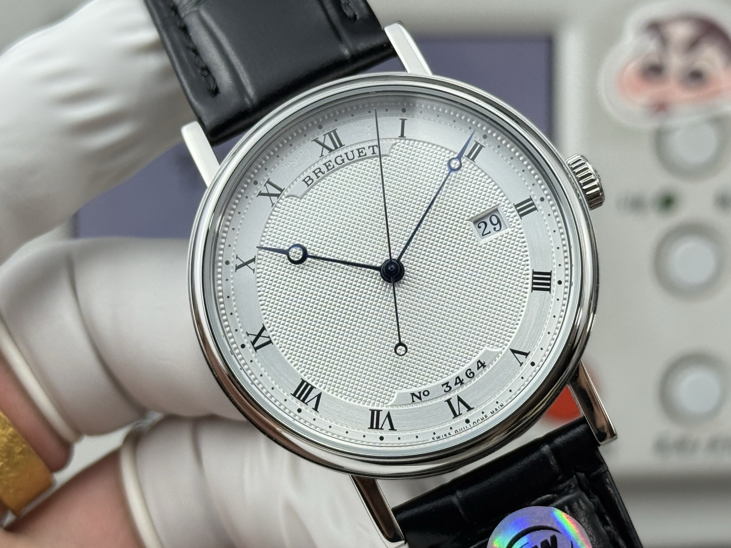 NO:822001,Produced by ZW, white shell, rose gold, ZW Factory launches new products, the literals are consistent with the official ones, not the 6-digit numbers on the market that cannot match the official website, welcome to taste Baoji New Product Launch [Ultra-thin premium product, extremely simple, clean and elegant] Breguet 5177BA ultra-thin classic RH5 watch makes its elegant debut  1: [Case] The size of the watch is 38mm × 8.5mm (simultaneously authentic). The ultra-thin case adopts CNC carved coin outer line process, and the elegant lugs are comfortable and close to the hand. 2: The traditional cultural spirit of craftsmanship and excellence is used to sincerely restore the authentic style. 3: [Movement] adopts observatory-level Japanese movement. 4: [Strap] uses imported American cowhide, which is soft and breathable to wear.  5:〖Pointer〗The pointer continues the burnt steel blue process, the grade is improved again, and the cost is doubled. 6: [Literal] The porcelain surface is fired at low temperature using a large open fire, which will never change color. Craftsmanship and focus on quality!  Welcome to reprint!  Luxurious and exquisite recommended men's mechanical watches. The best luxury recommendations for gifts. Please look for ZW exclusive quality, breguet, cowhide19860909ZW 出品 白壳 玫金  ZW Factory 推出新品,字面都与官方一致,不是市面6字位数字对不上官网的,欢迎品鉴 宝肌 新品发布会【超薄臻品 极致简约 干净素雅】宝玑 5177BA超薄经典RH5腕表优雅登场 1:〖表壳〗腕表尺寸38mm×8.5mm（同步正品）超薄的表壳采用CNC精雕硬币外边线条流程,优雅的表耳舒适贴手 2:惯例精益求精的匠心文化精神,诚心诚意还原正品风貌 3:〖机芯〗采用天文台级别的日本机芯 4:〖表带〗采用进口美洲牛皮,质地柔软,佩戴透气 5:〖指针〗指针延续烧钢蓝工艺,品级再次提高,成本倍增 6:【字面】采用大明火低温烧制的瓷面,永久不变色. 匠心精神 专注品质！欢迎转载！奢华精致推荐男士机械腕表 送礼最佳奢华推荐请认准ZW独家品质,,breguet,cowhide,Watch