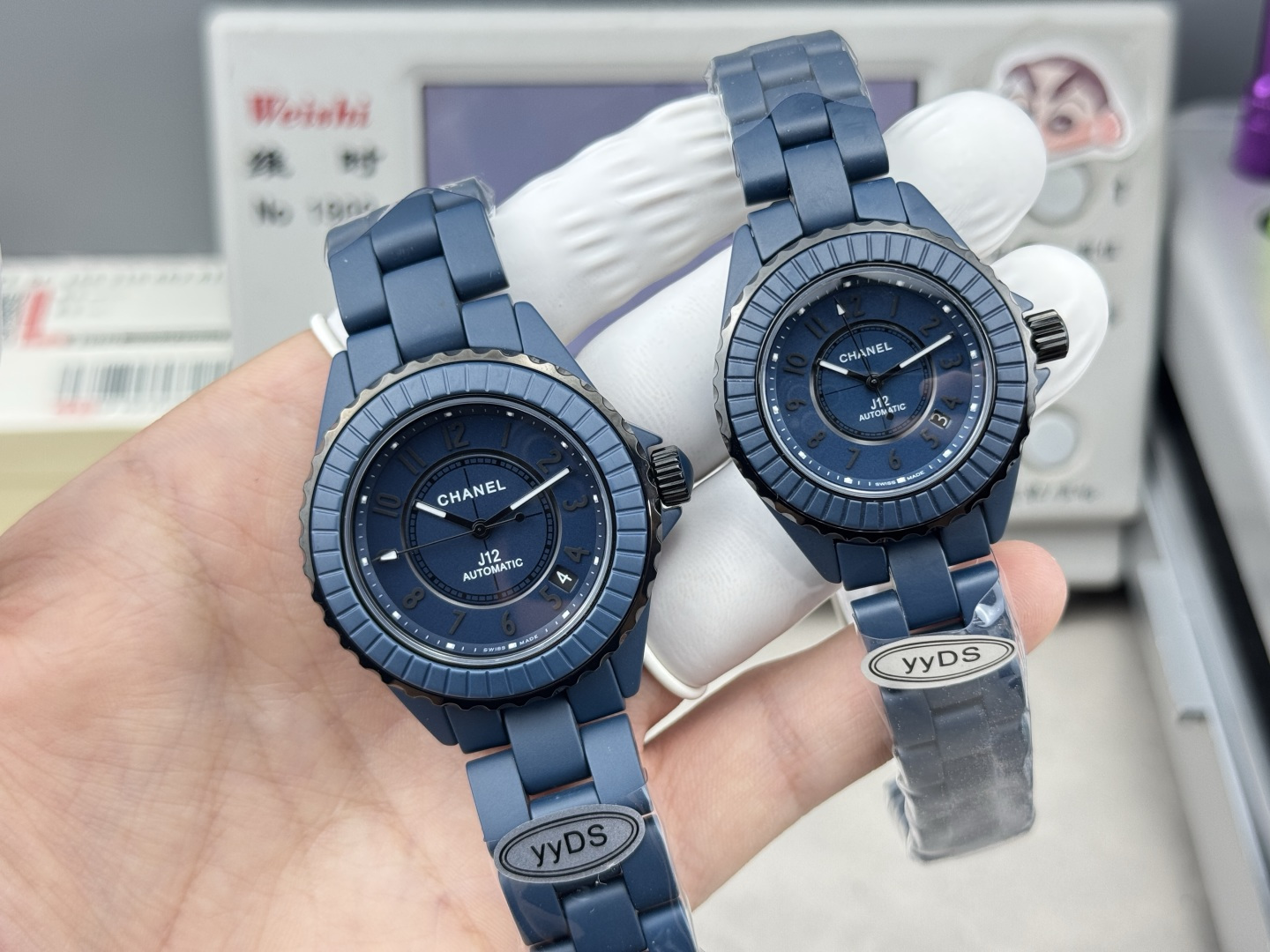 NO:822173,The YYDS factory has specially launched the latest Chanel J12 Bleu series. Two new J12 blue precision ceramic watches: 38mm and 33mm styles. The unique blue color, alongside black and white, has become the iconic color of J12 watches. The J12 BLUE watch was launched as a limited edition. Now, J12 presents two blue matte precision ceramic watches. The blue matte precision ceramics on the ring are independently molded. They are by no means shoddy and unique in the market.  The 38mm model is equipped with Caliber 12.1 movement, and the 33mm model is equipped with Caliber 12.2 movement. A unique blue. A brand exclusive blue. A Chanel blue. Chanel has once again defined elegance and fashion, adding a new favorite to the majority of fashionable beauties!  ,,chanel19860909YYDS工厂特别推出最新款香奈儿J12 Bleu系列 两款全新J12蓝色精密陶瓷腕表:38毫米与33毫米款式一独树一帜的蓝色,与黑和白并列,成为J12腕表的标志性色调.J12 BLUE腕表作为限量发售式推出,如今,J12呈现两款蓝色哑光精密陶瓷腕表作品, 圈口蓝色哑光精密陶瓷独立开模,绝非粗制滥造,全市场独无仅有 38毫米表款搭载Caliber 12.1机芯, 33毫米表款则搭载Caliber 12.2机芯 一抹独一无二之蓝.一款品牌专属之蓝.一种香奈儿之蓝.香奈儿再次定义了优雅,时尚,为广大时尚美女又增添了一枚新宠！,,chanel,Watch