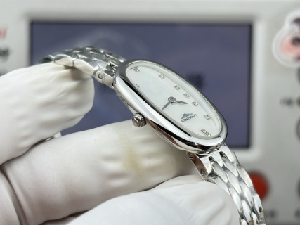 Longines Symphonette detail 7