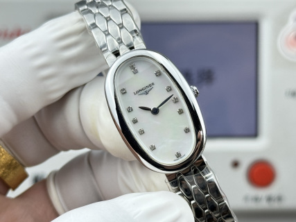 Longines Symphonette detail 4