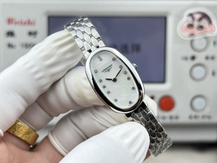 Longines Symphonette detail 2