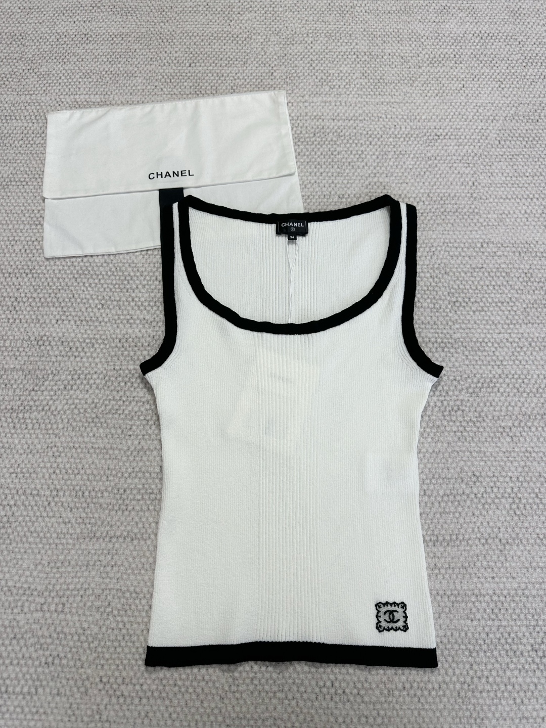 CC25S Chanel Contrast Trim Tank Top Original Quality, Lace Badge