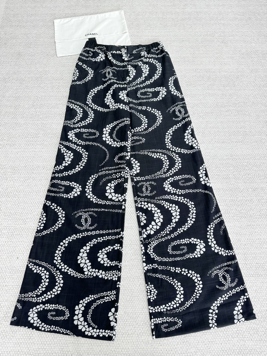 Chanel Coco Beach Print Wide Leg Pants Black/White Cotton Blend Size 34-38