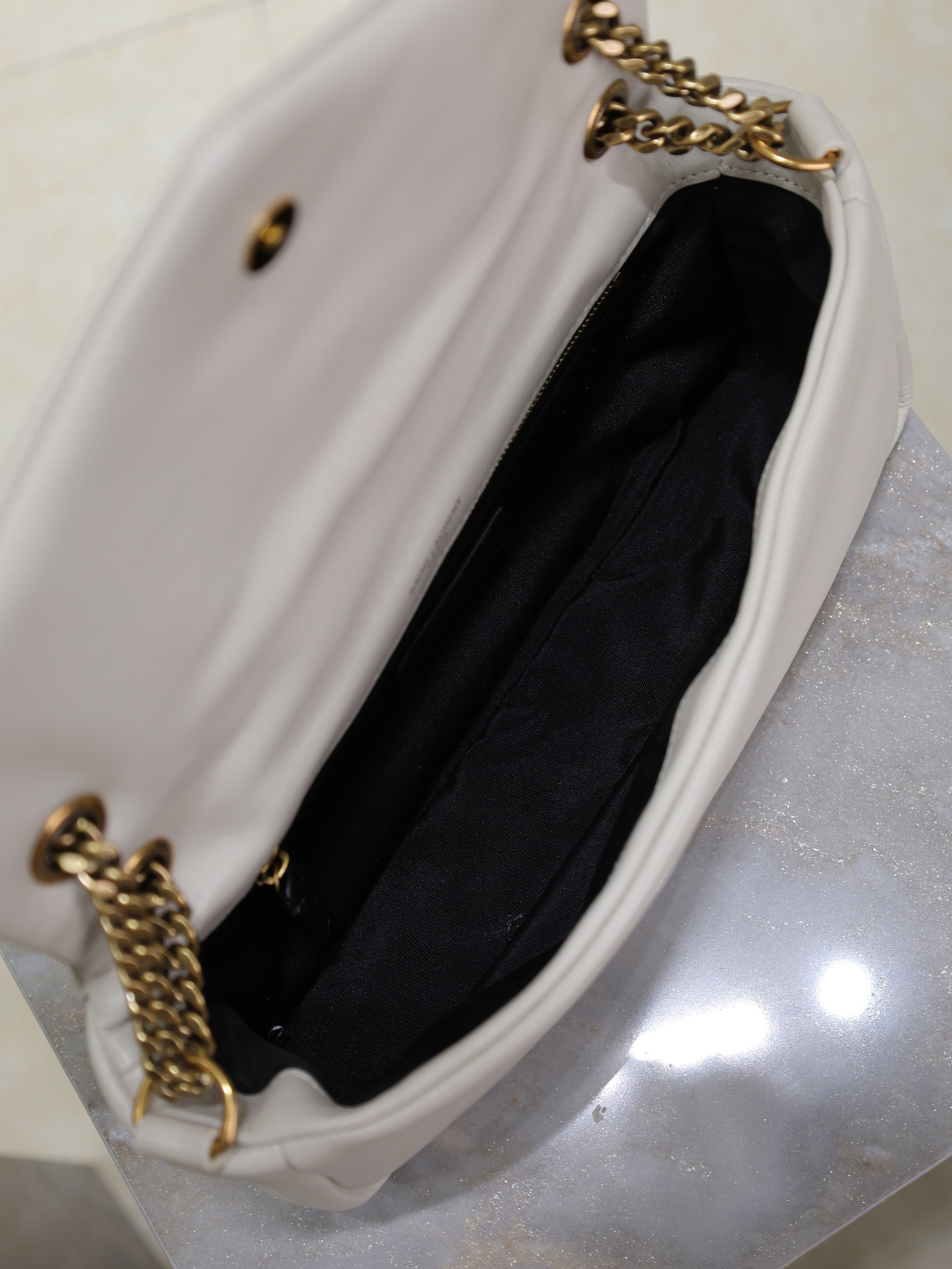 Saint Laurent Calypso Lambskin Chain Bag: Soft, Secure & Stylish 10 cmp i1743147874910 4145 0 7