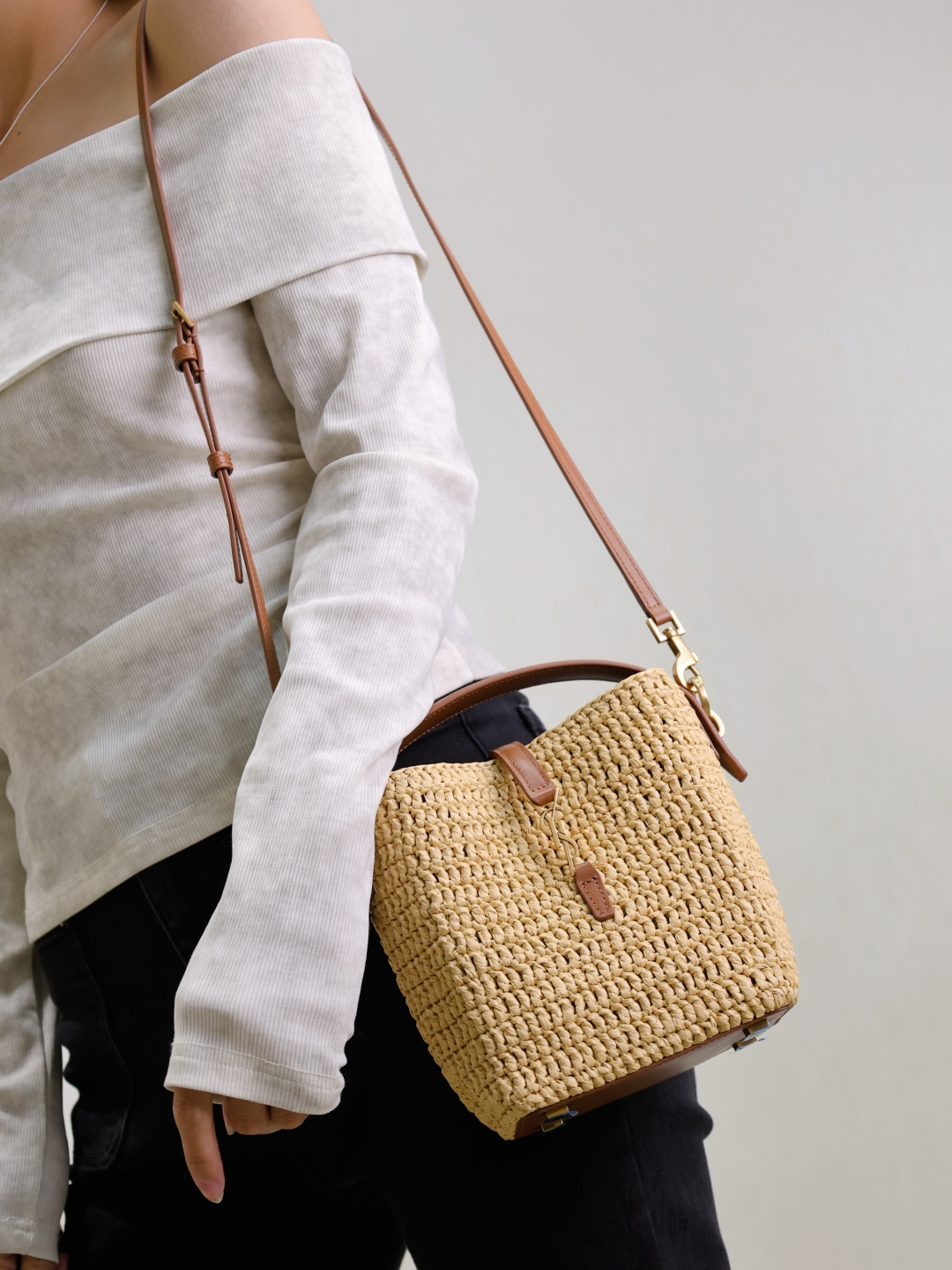 NO:719166,A straw bag that can be worn all summer long, showing a unique sense of relaxation, saint laurent, saint laurent, espadrilles19860909能搭配一整个夏天的草编包 呈现出独有的松弛感,圣罗兰,saint laurent,espadrilles,Bag