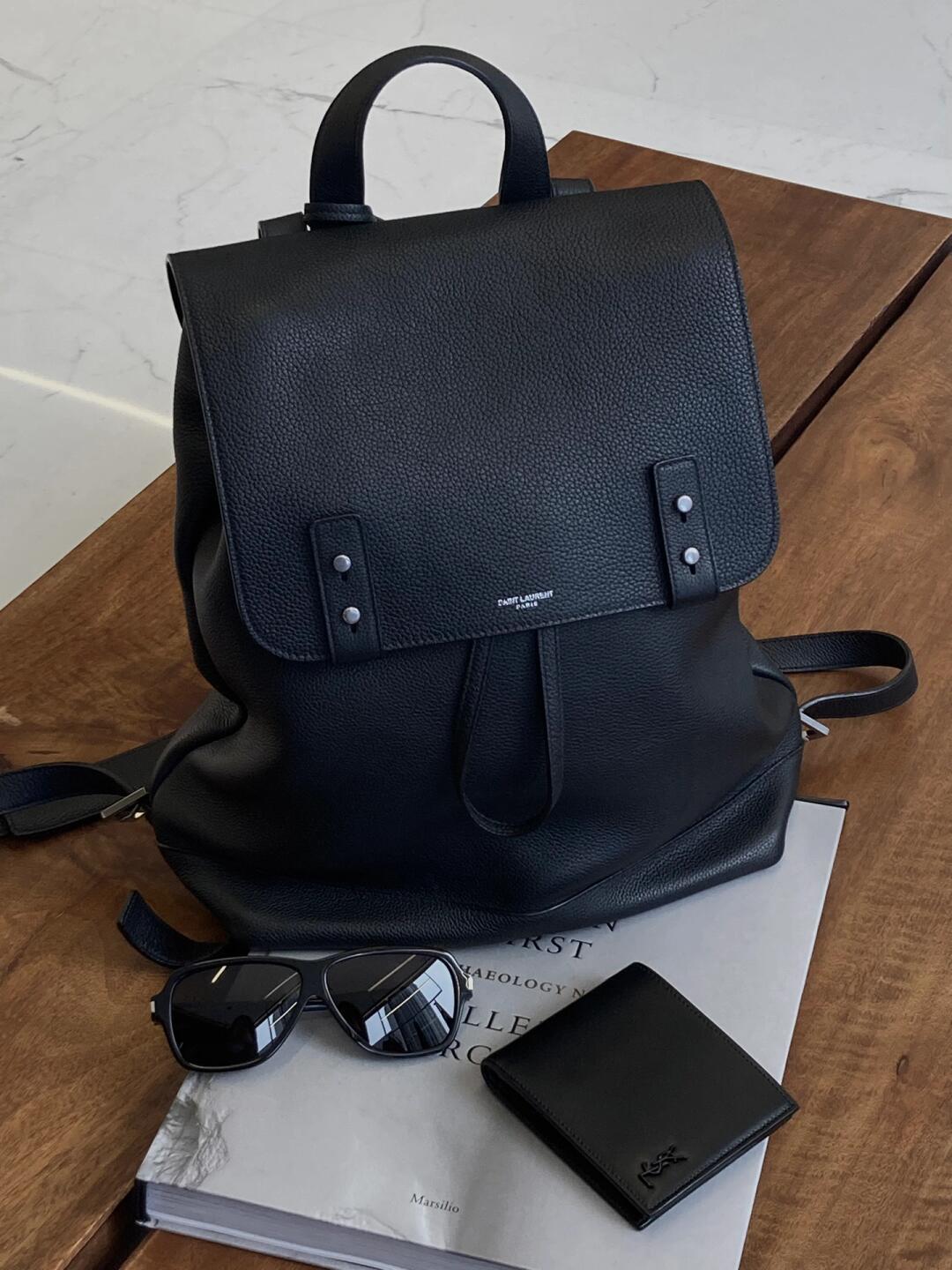 NO:771889,Sac de jour backpack is extremely simple and has a business casual feel, saint laurent, saint laurent19860909Sac de jour 双肩包 极致简洁 又有商务休闲的质感,圣罗兰,saint laurent,Bag