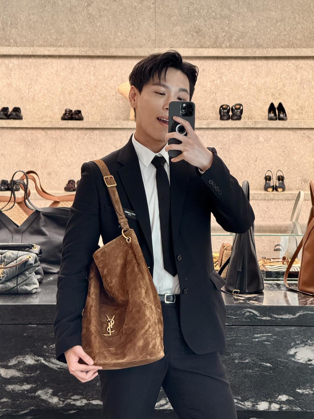 NO:389632,Soft and soft appearance, casual but full of fashion sense, Saint Laurent, saint laurent19860909软软塌塌的外形 随性却又时尚感十足,圣罗兰,saint laurent,Bag