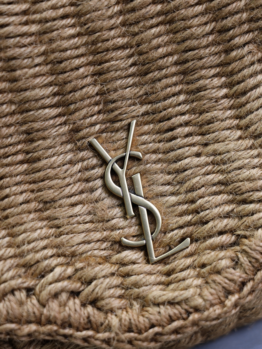 NO:390992,Details os natural cotton and linen rope woven without other impurities. Hair loss is normal. Don’t mind if you don’t buy it!  ,Saint Laurent,saint laurent19860909细节o s天然棉麻绳子穿织而成 无其他杂质 掉毛属正常现象 介意勿购！,圣罗兰,saint laurent,Bag