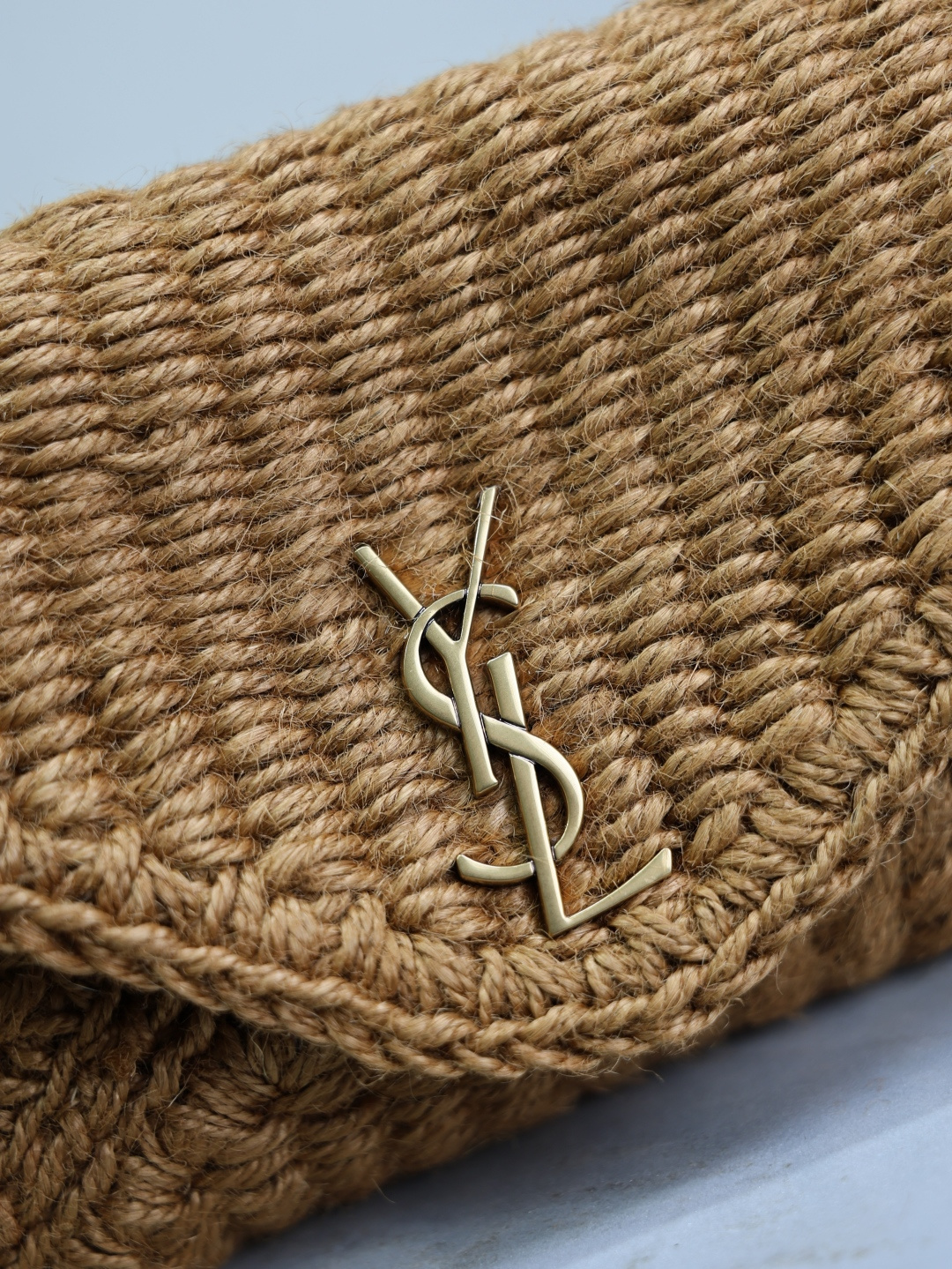 NO:391011,Details os natural cotton and linen rope woven without other impurities. Hair loss is normal. Don’t mind if you don’t buy it!  ,Saint Laurent,saint laurent19860909细节o s天然棉麻绳子穿织而成 无其他杂质 掉毛属正常现象 介意勿购！,圣罗兰,saint laurent,Bag