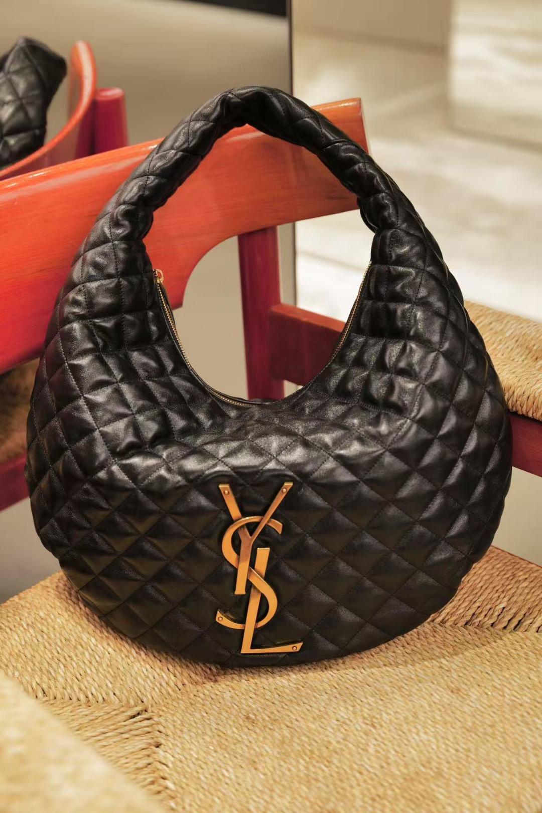 NO:406186,The new product Icare hobo is here!  High appearance, large capacity, and walking with the wind!  858160, Saint Laurent, saint laurent19860909新品 Icare hobo 来啦！ 高颜值 容量大 背着走路都带风！ 858160,圣罗兰,saint laurent,Bag