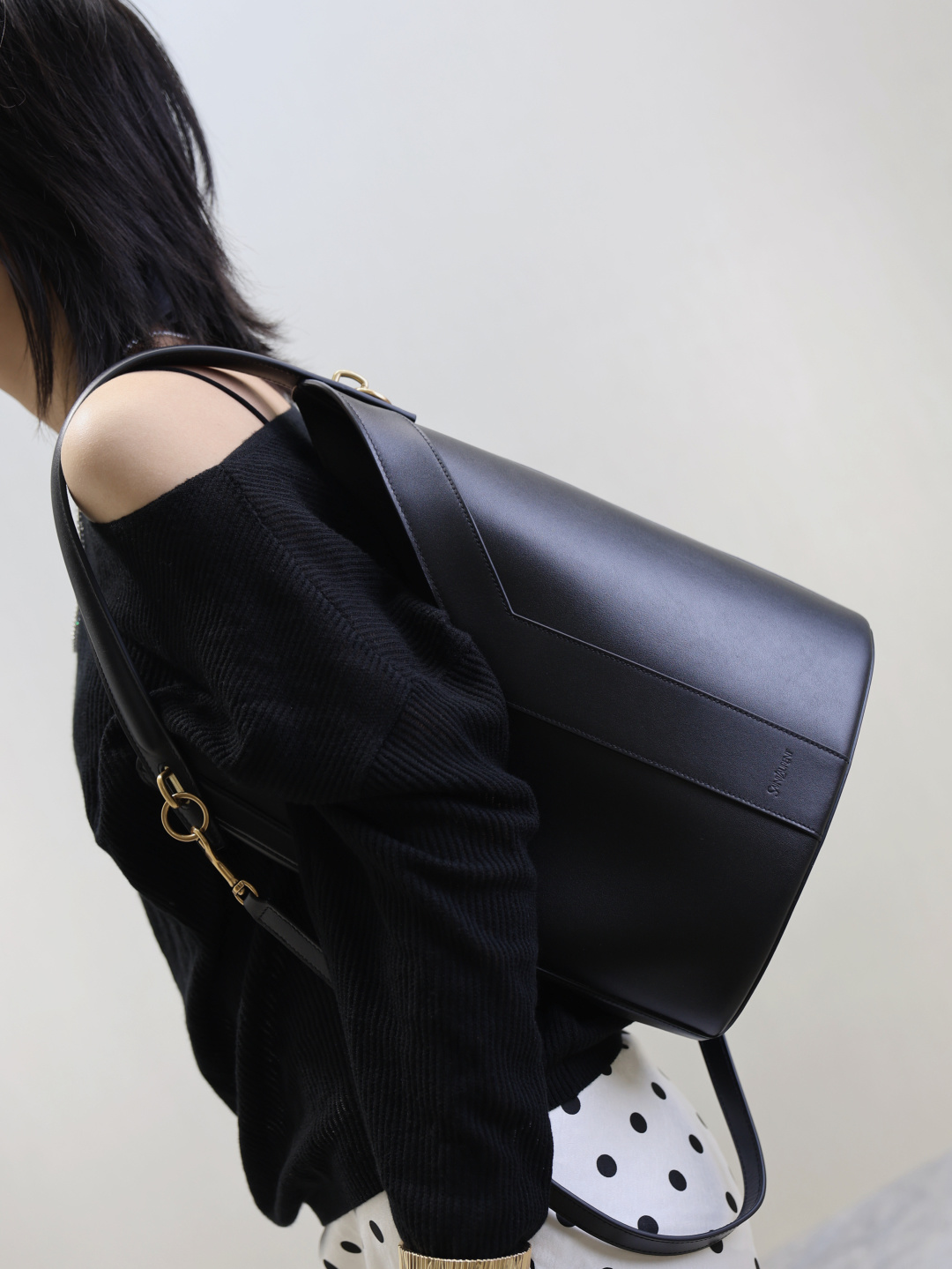 NO:772639,'Y' series bucket bag is both fashionable and practical, saint laurent, saint laurent19860909“Y”系列水桶包 时尚与实用兼具,圣罗兰,saint laurent,Bag