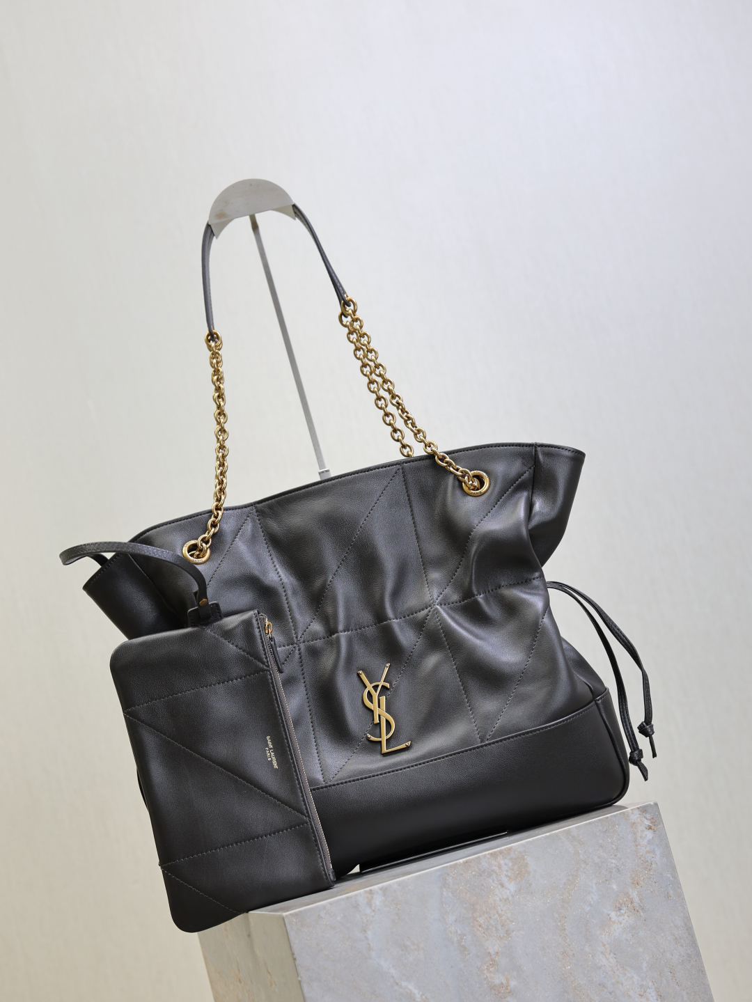 Jamie Large Bucket Bag in Gray Soft Lambskin Leather with Gold Hardware 3 cmp i1760345814085 2684 0 1
