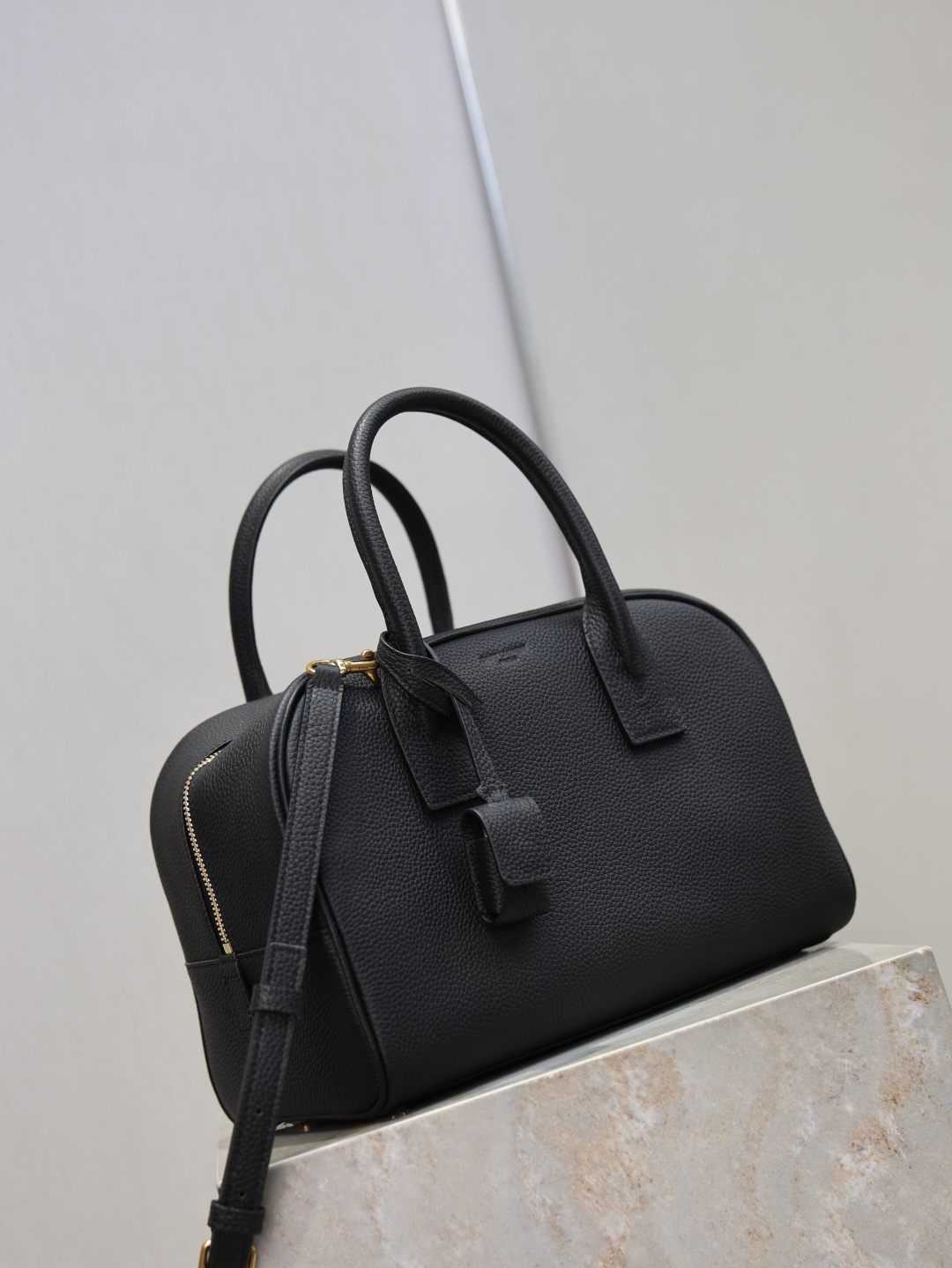 Saint Laurent Black everyday shoulder