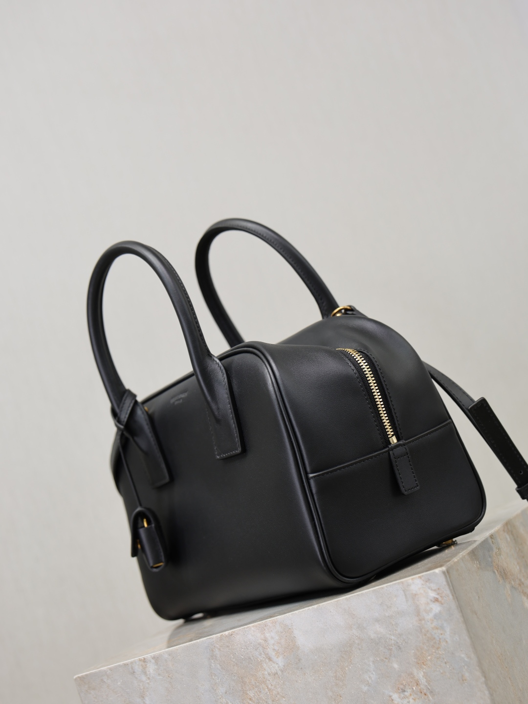 Saint Laurent Black everyday shoulder