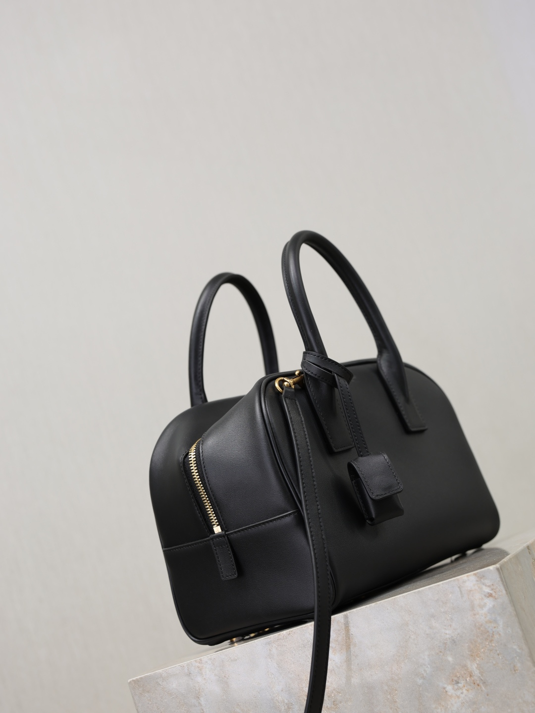 Saint Laurent Black everyday shoulder