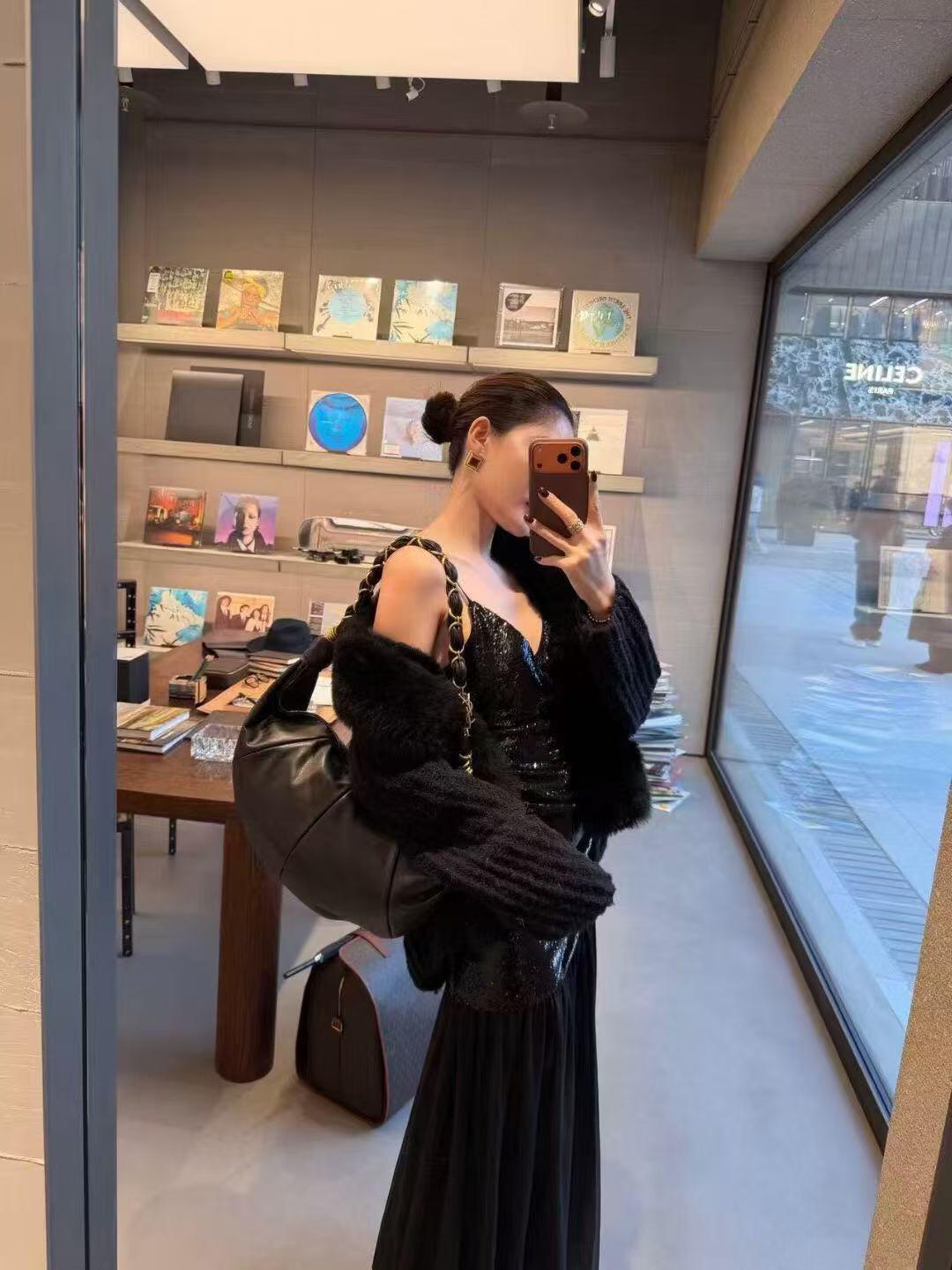 NO:719741,AMALIA black gold armpit bag is so cool, saint laurent, saint laurent19860909AMALIA 黑金腋下包太酷啦,圣罗兰,saint laurent,Bag