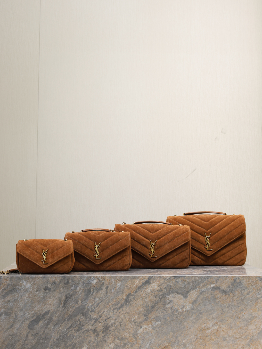NO:772243,Loulou·Caramel suede model 20/24/29/32cm collection, Saint Laurent, saint laurent, chamois leather19860909Loulou·焦糖麂皮款 20/24/29/32cm 合集,圣罗兰,saint laurent,chamois leather,Bag
