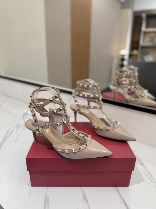 Valentino Rockstud Ankle Strap Pointed Toe Heel Sandals Heeled Pumps 1 Valentino Rockstud Ankle Strap Pointed Toe Heel Sandals Heeled Pumps