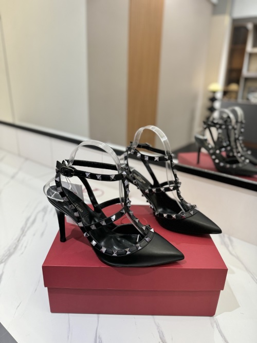 Valentino Rockstud Ankle Strap Pointed Toe Leather Heels - Black 1 Valentino Rockstud Ankle Strap Pointed Toe Leather Heels - Black