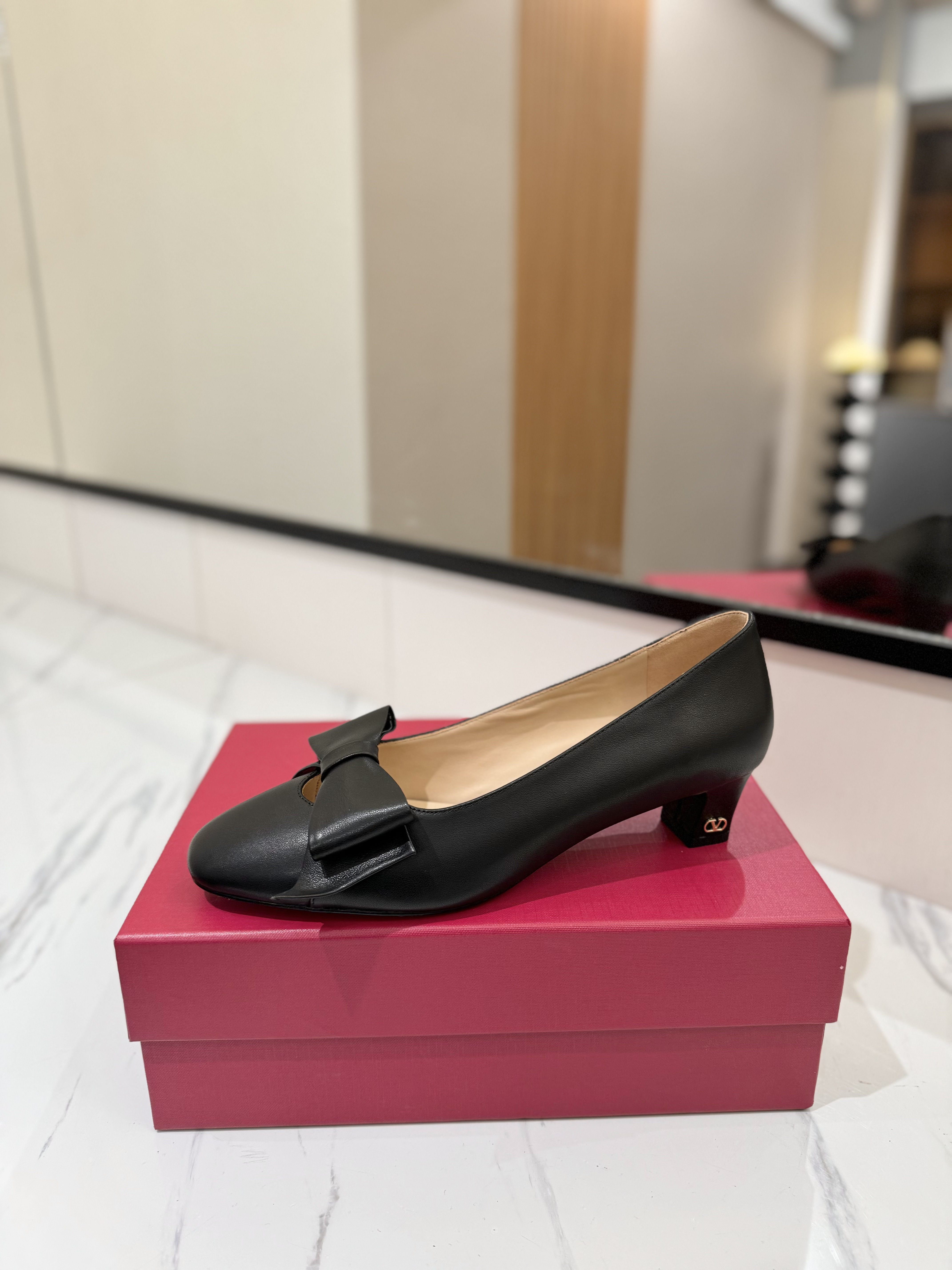 발렌티노 신발 134801 Valentino Shoes 썸네일 이미지
