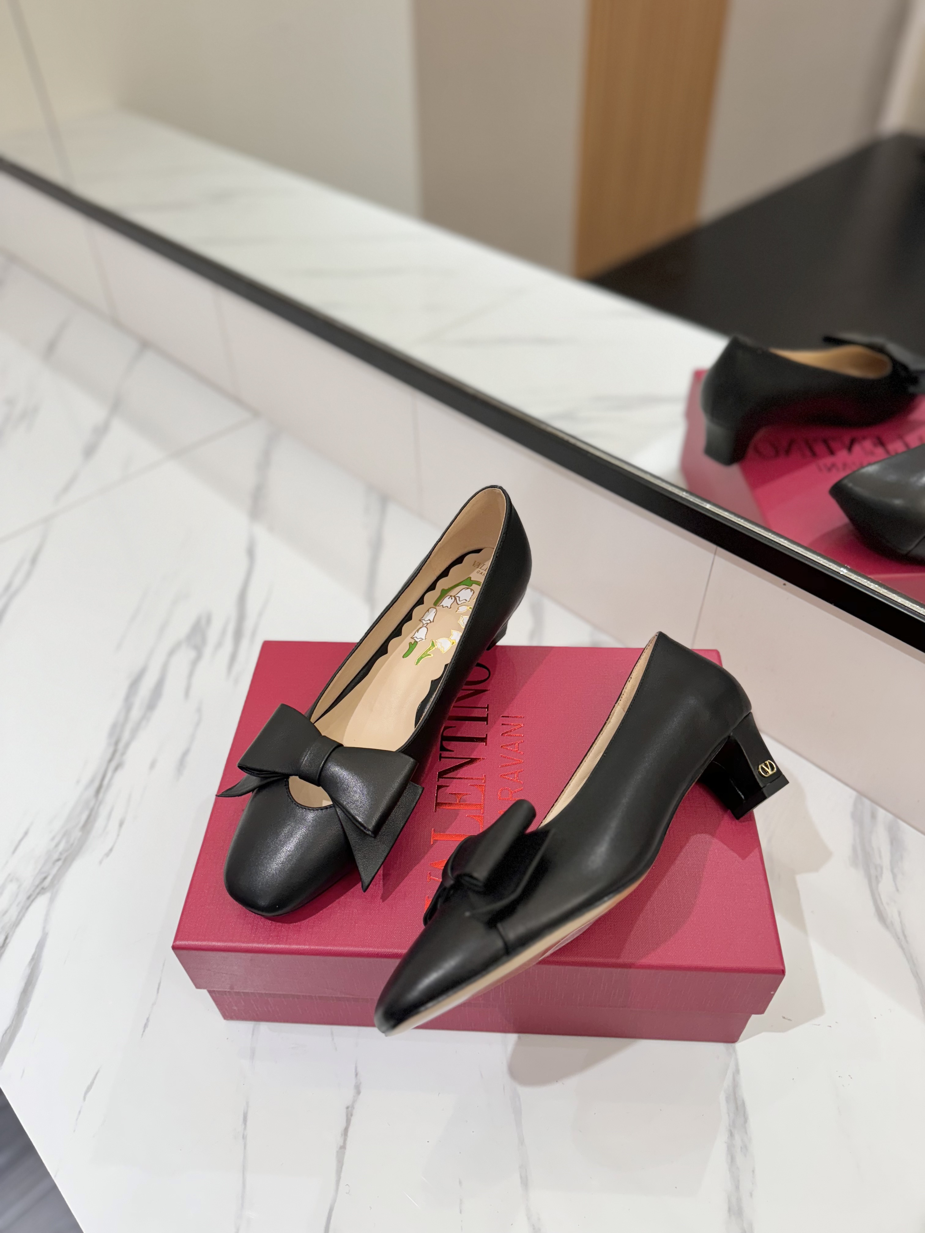발렌티노 신발 134801 Valentino Shoes 썸네일 이미지