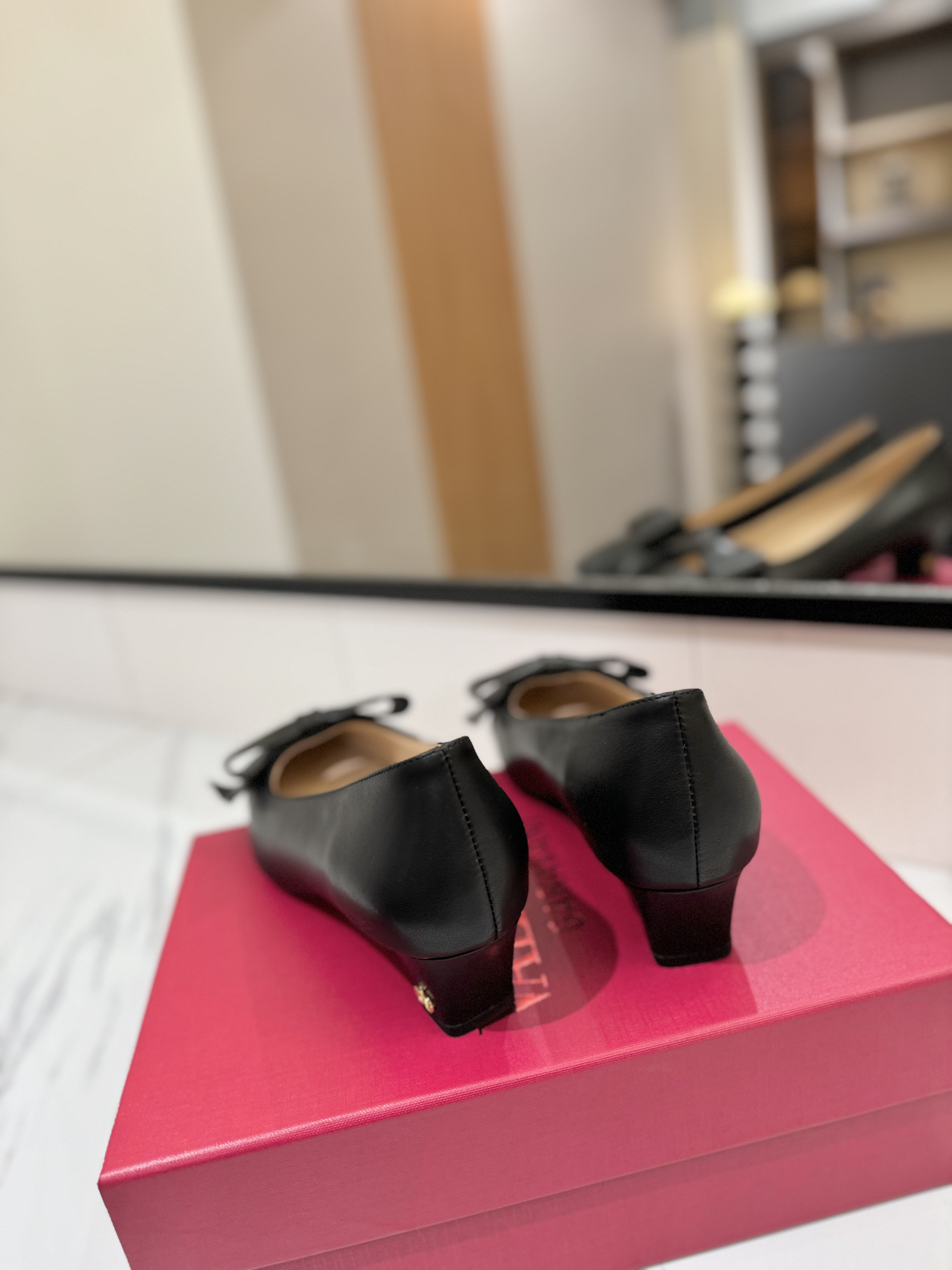 발렌티노 신발 134801 Valentino Shoes 썸네일 이미지