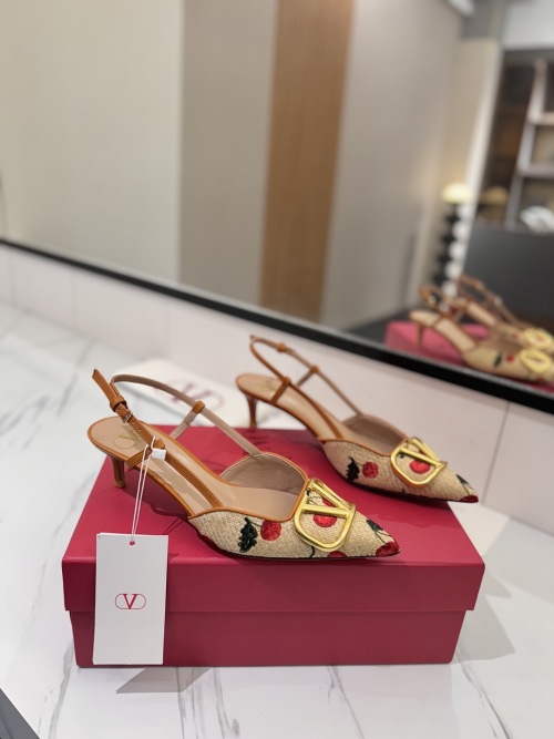Valentino VLOGO Signature Cherry Raffia Slingback Heels - Spring/Summer 2025 1 Valentino VLOGO Signature Cherry Raffia Slingback Heels - Spring/Summer 2025