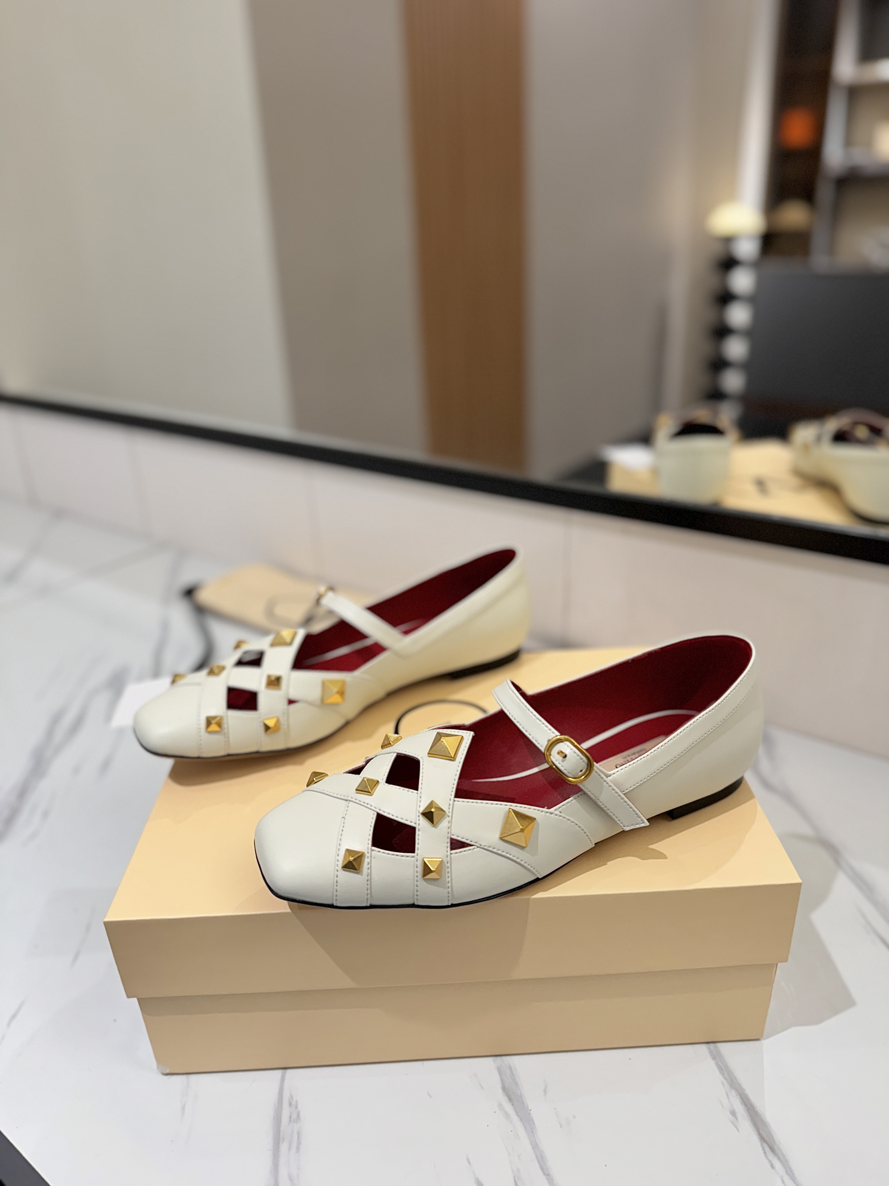 발렌티노 신발 134789 Valentino Shoes 썸네일 이미지
