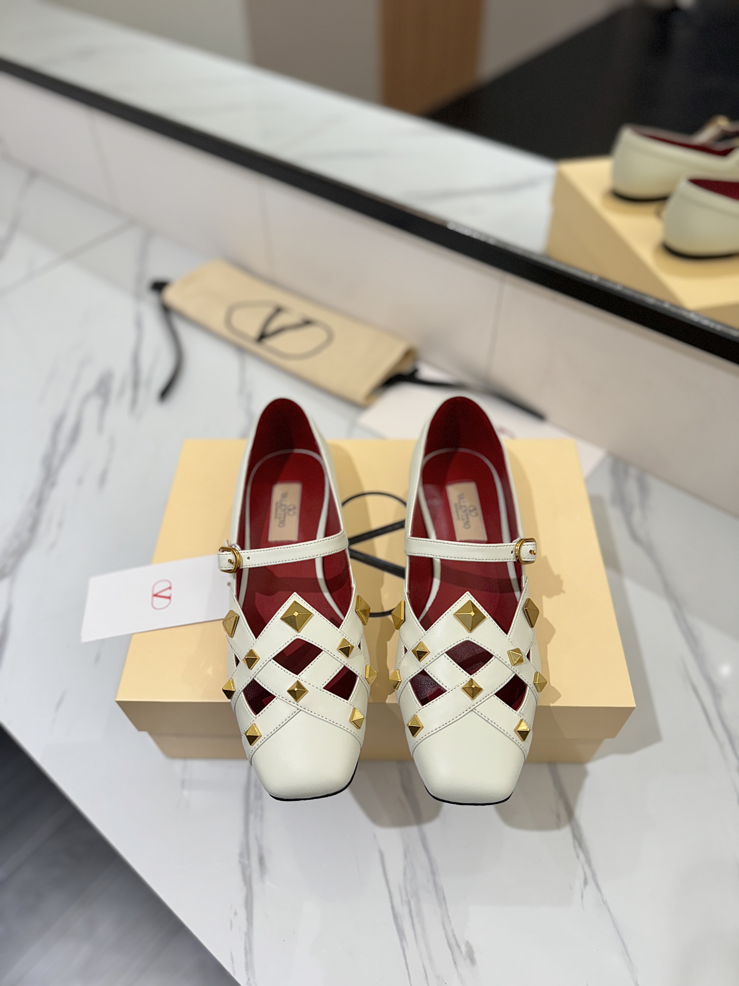 발렌티노 신발 134789 Valentino Shoes 썸네일 이미지