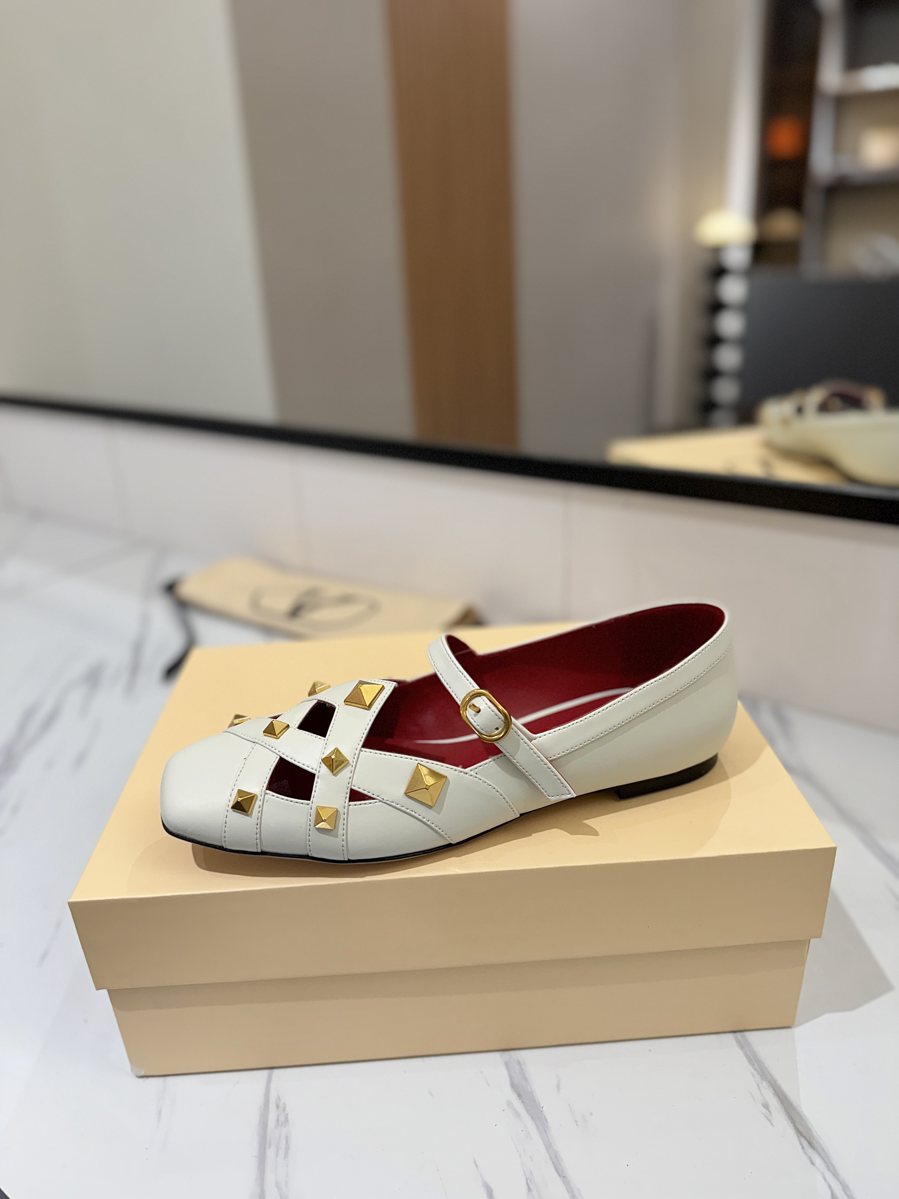 발렌티노 신발 134789 Valentino Shoes 썸네일 이미지
