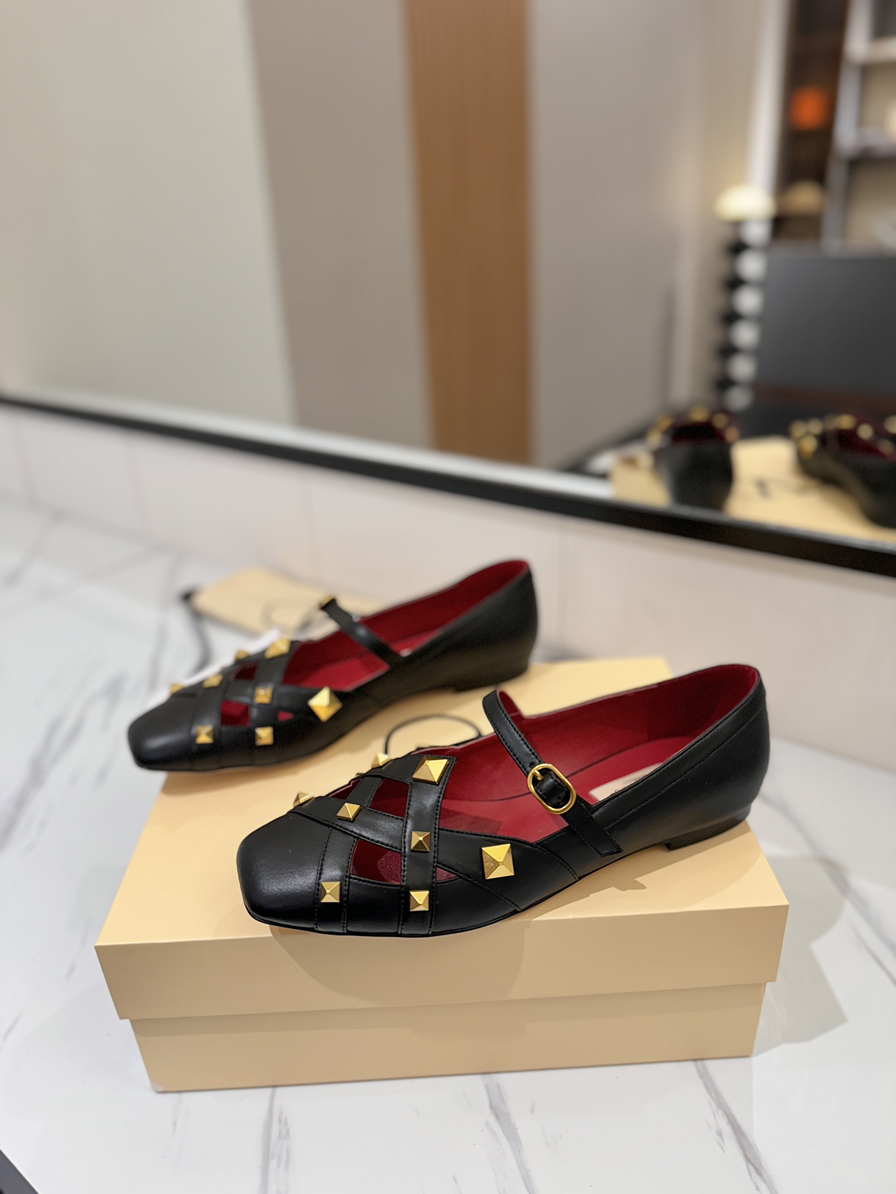 발렌티노 신발 134784 Valentino Shoes 썸네일 이미지