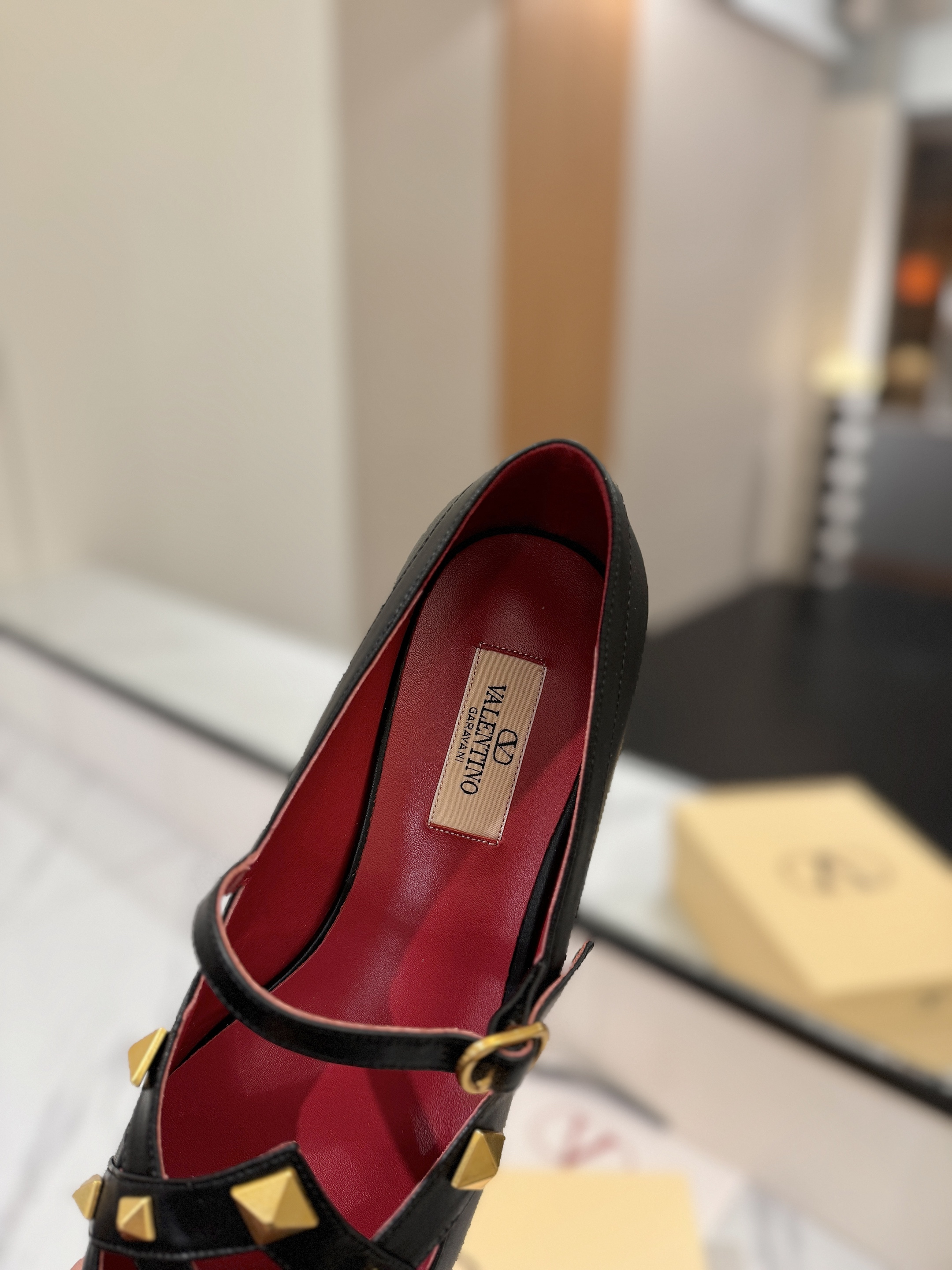 발렌티노 신발 134784 Valentino Shoes 썸네일 이미지