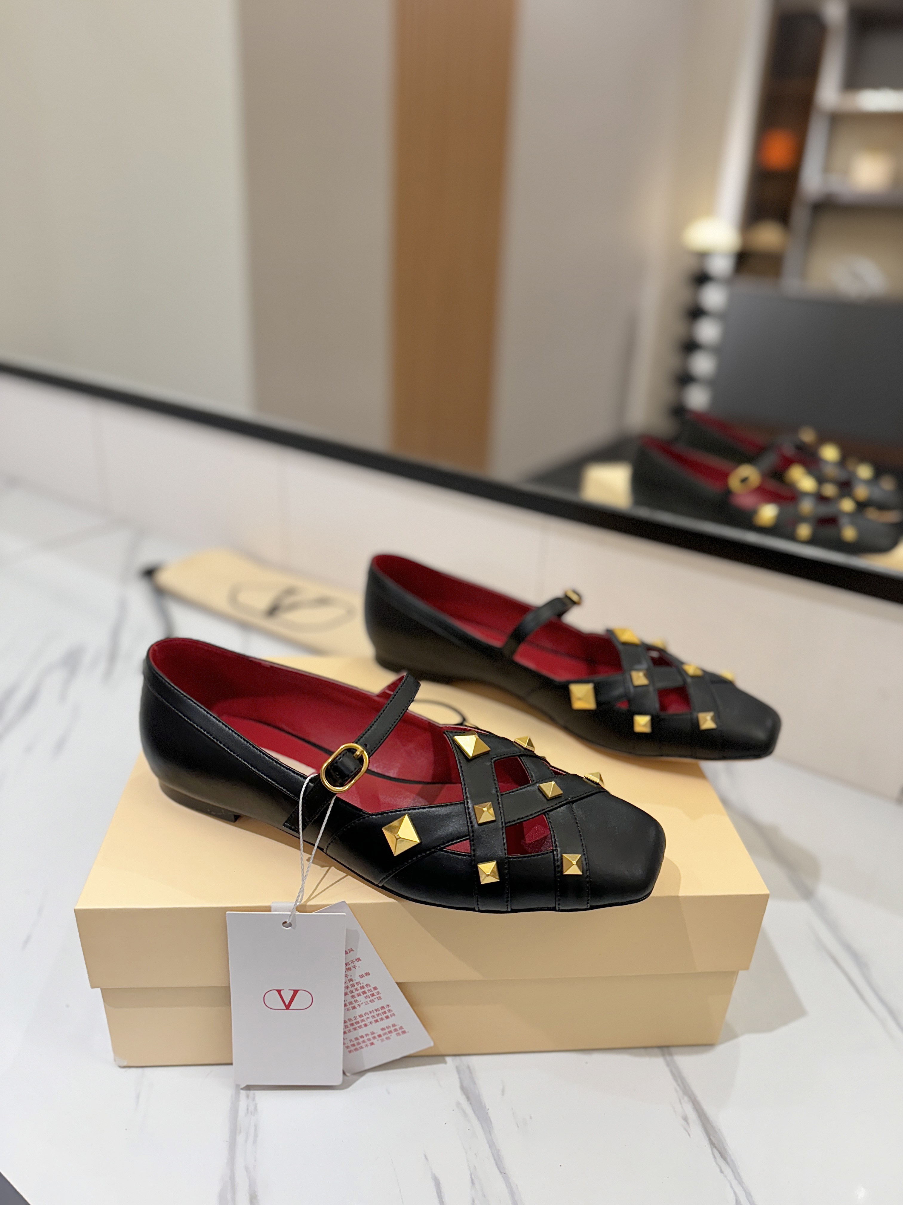 발렌티노 신발 134784 Valentino Shoes 썸네일 이미지