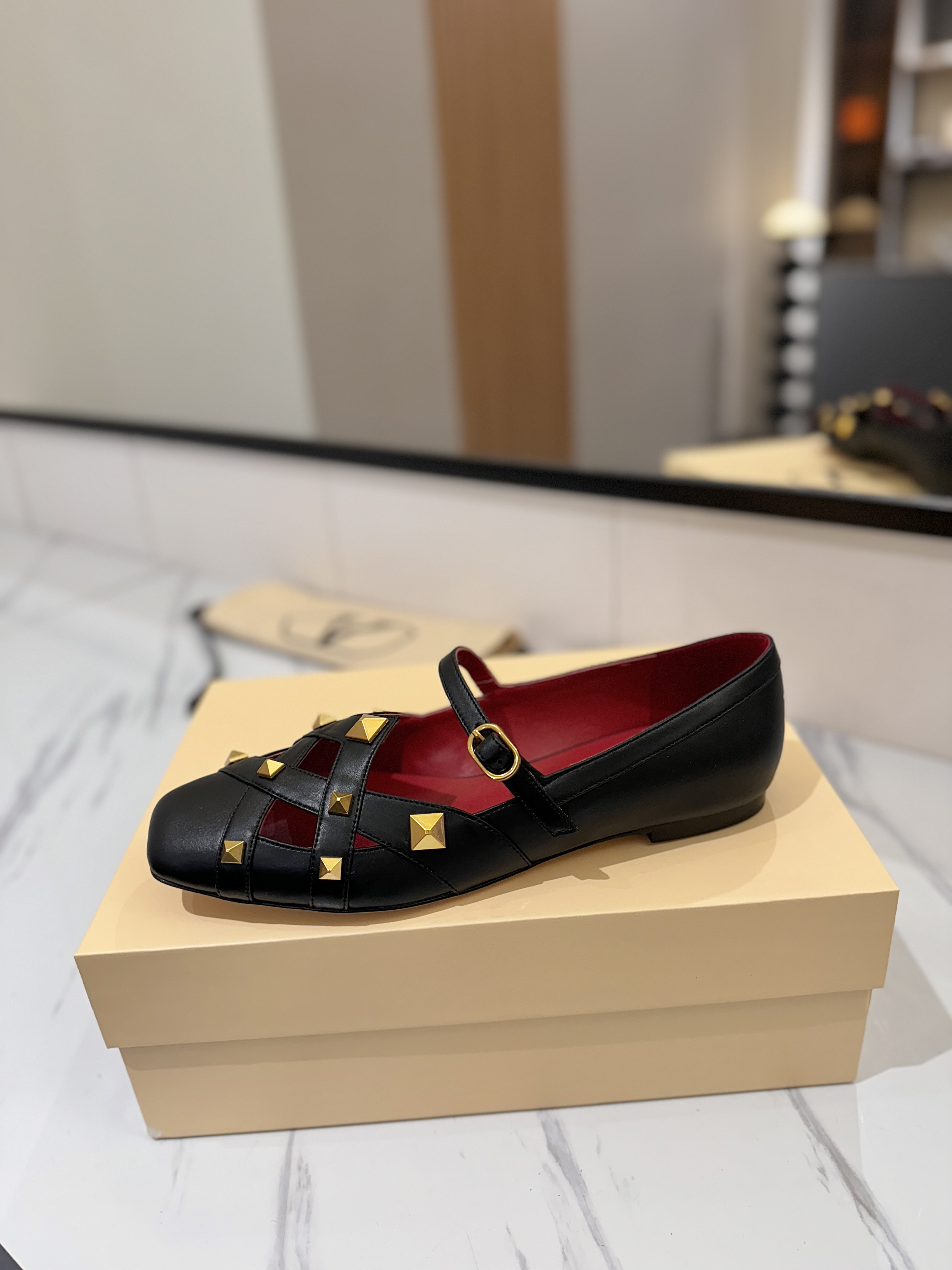 발렌티노 신발 134784 Valentino Shoes 썸네일 이미지