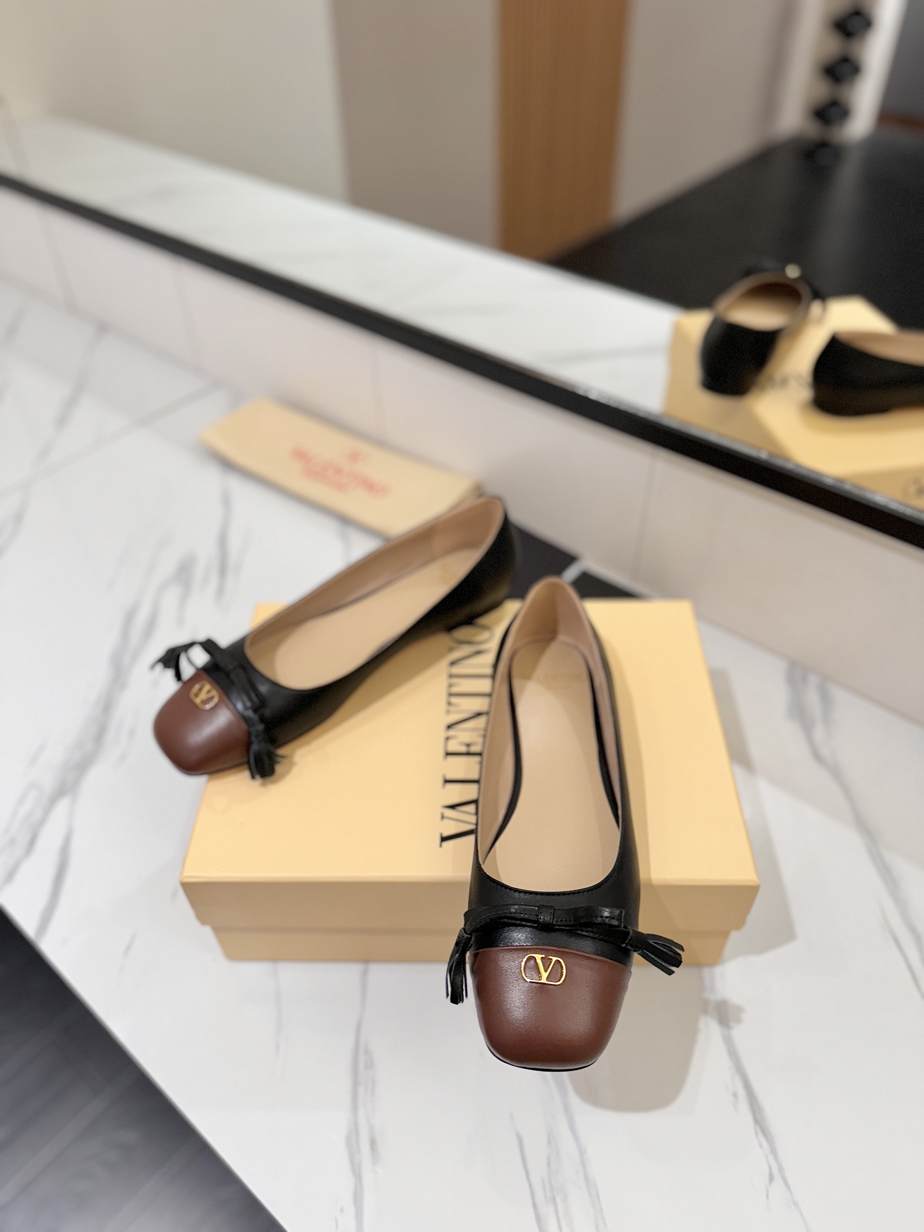 발렌티노 신발 134624 Valentino Shoes 썸네일 이미지